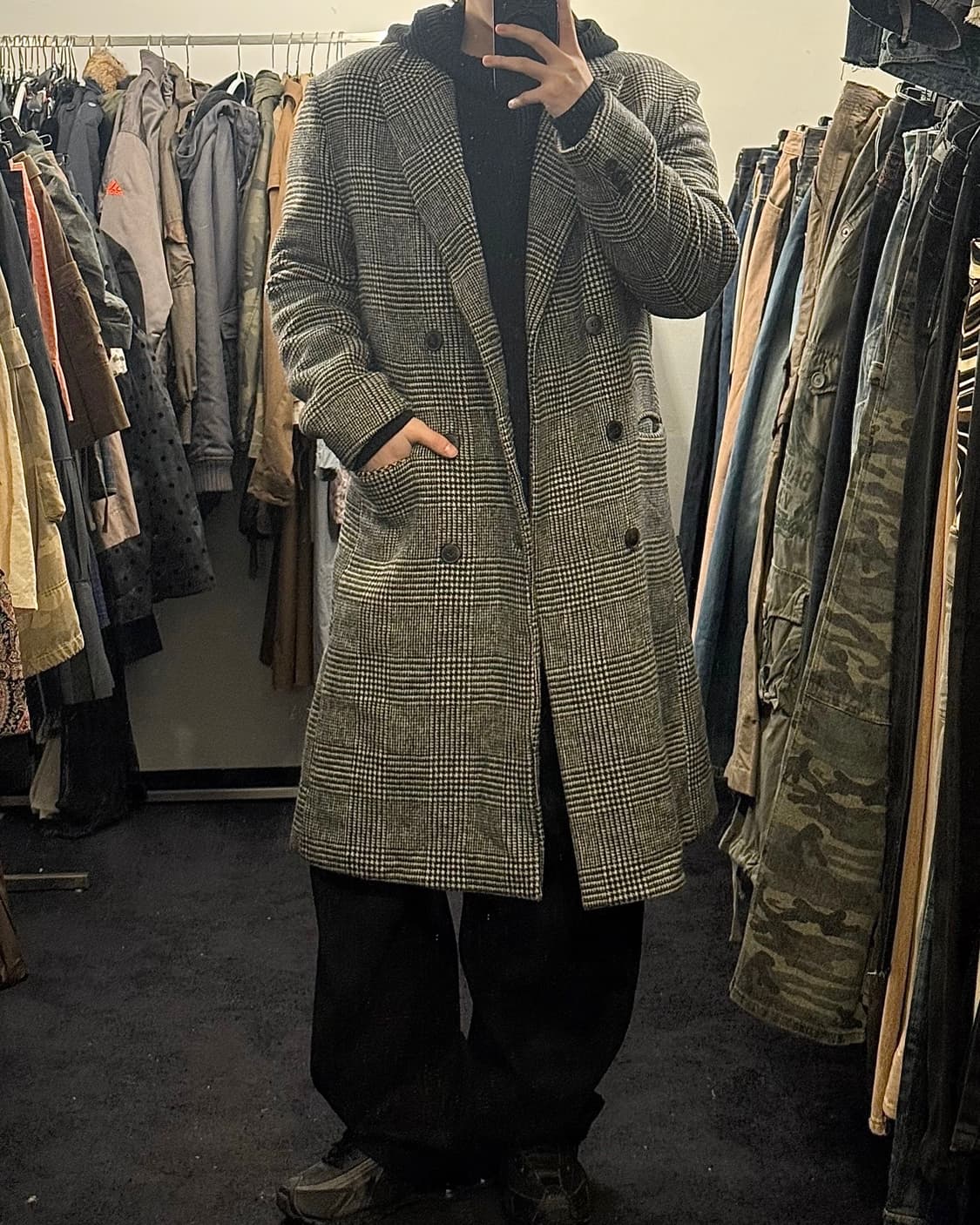 버튼 서울 하운드 체크 피크드 카라 더블 울 코트 48 미니멀  상품이미지2