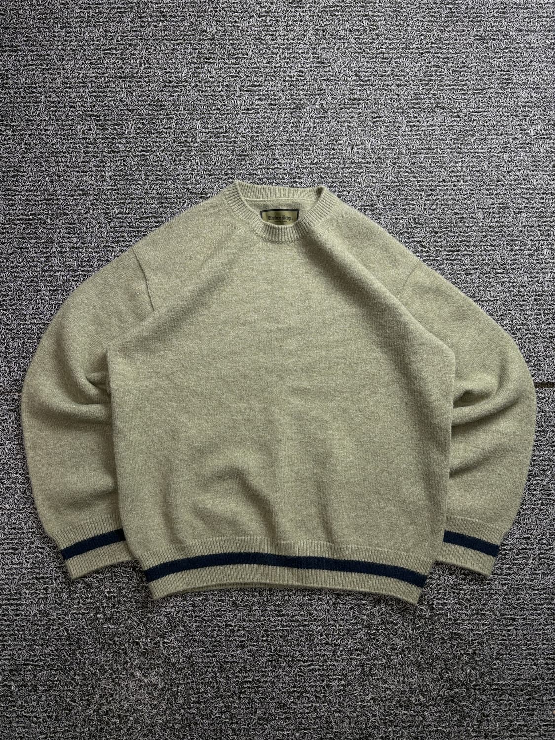 유니폼 브릿지 라인 크루넥 니트 2334 상품이미지2