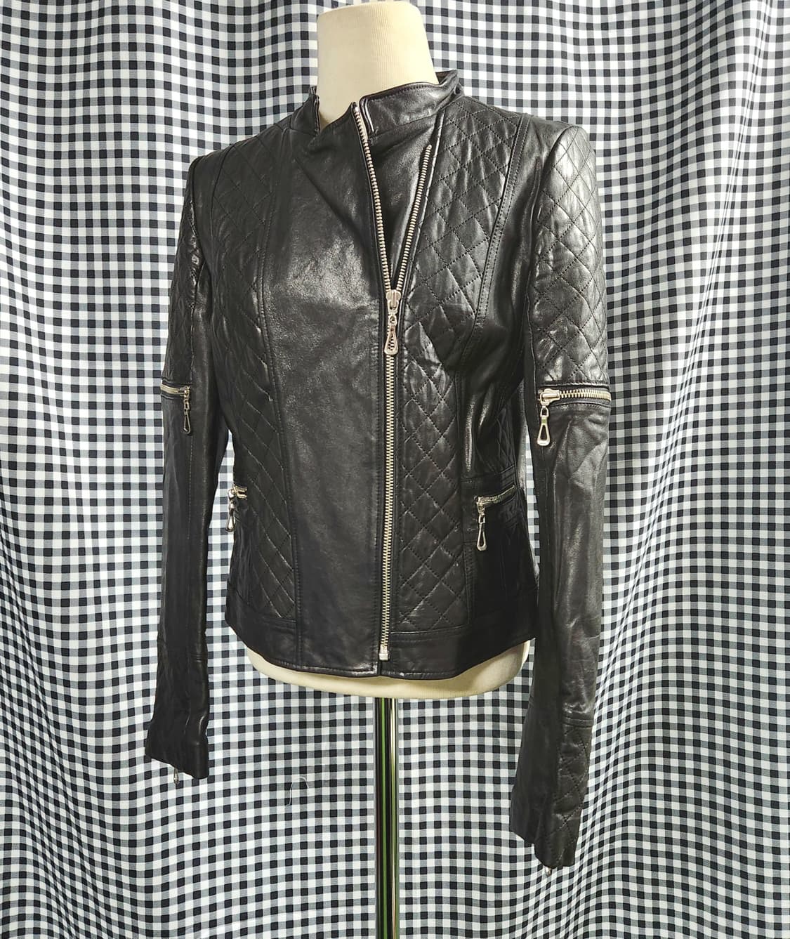 Bobaere ITALY 리얼 양가죽 퀼팅 라이더 자켓 | 슬림핏 블랙 상품이미지4