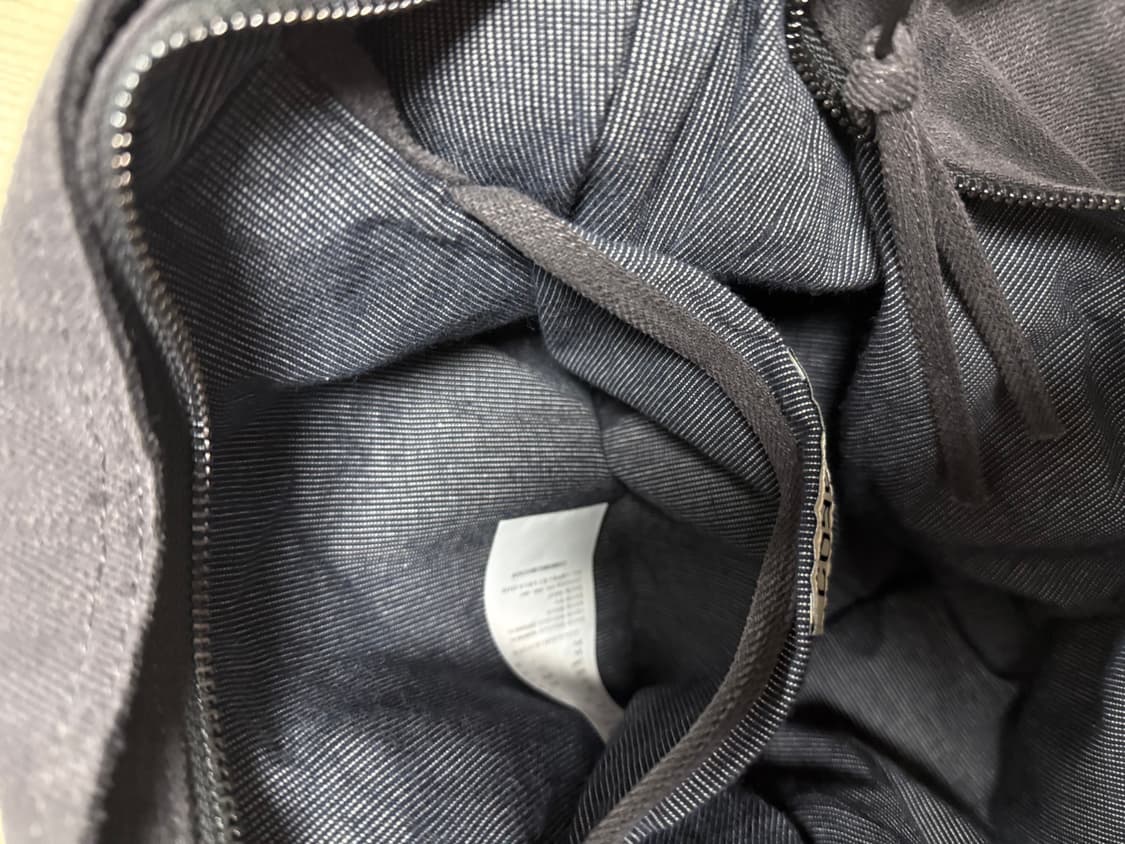 코이세이오 스트라이프 크로스백 차콜  상품이미지10