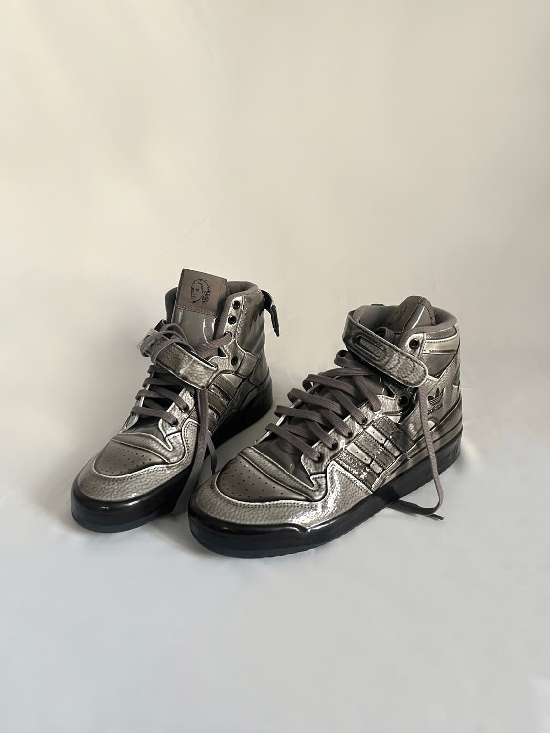 제레미스캇 x 아디다스 하이탑 블랙딥드 상품이미지4