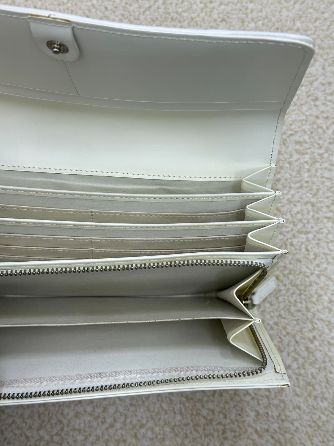 꾸레쥬 장지갑 상품이미지8