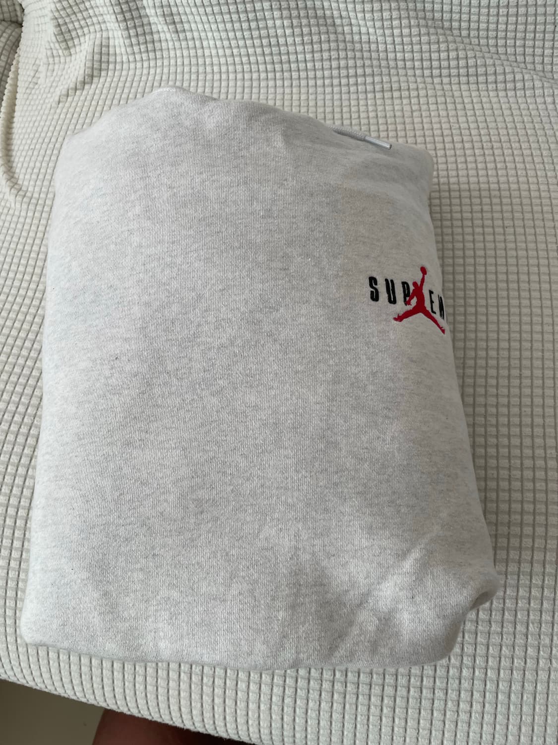 슈프림 x 조던 후드 스웨트셔츠 애쉬 그레이 - 24FW 상품이미지2