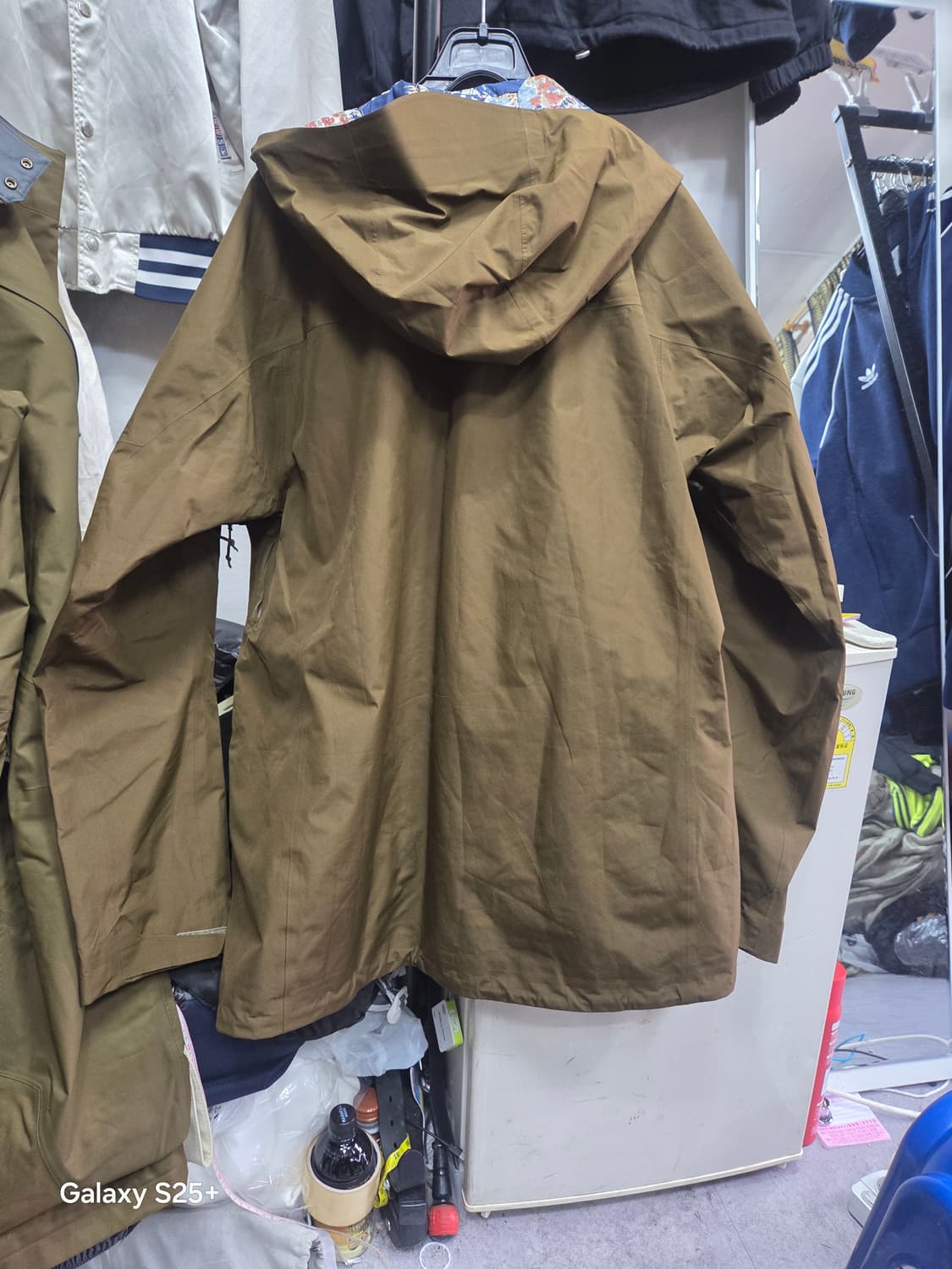 파타고니아   브라운 후드  바람막이 상품이미지3