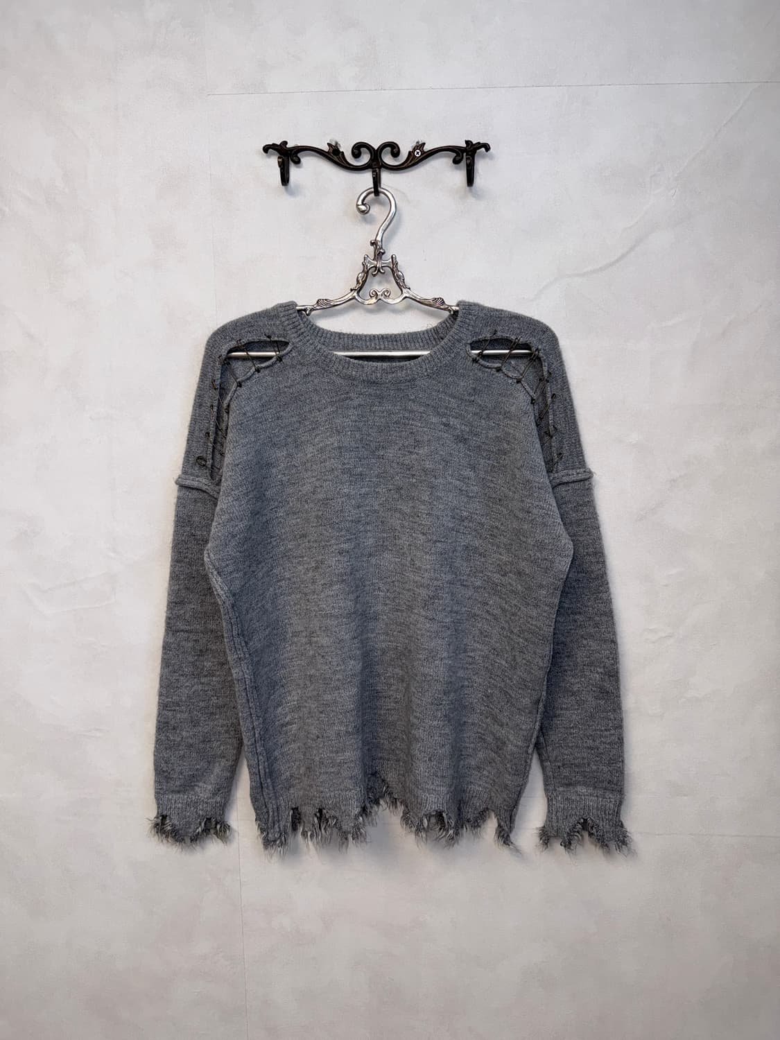 Gray grunge damage destroyed knit 상품이미지1