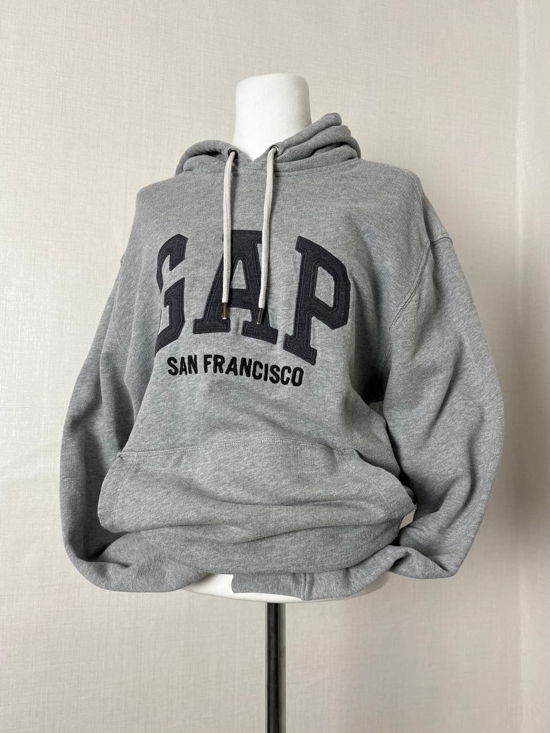 갭 그레이 후드티 상품이미지2