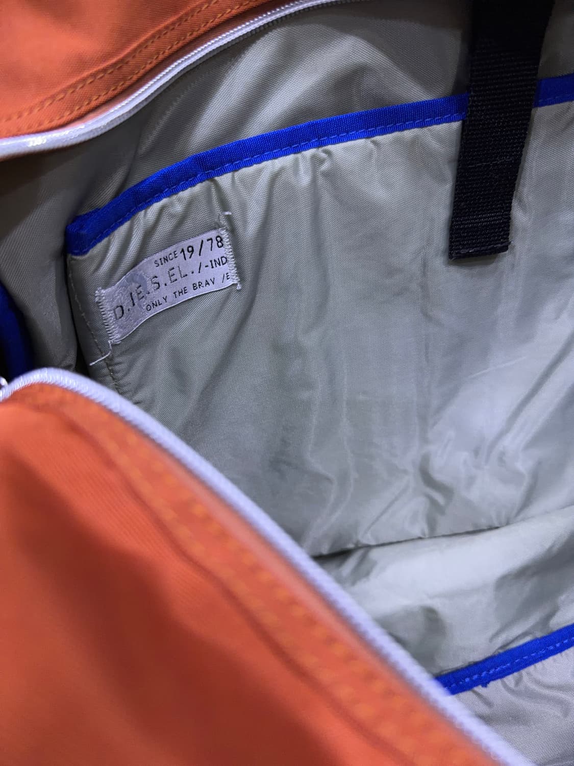 디젤 2way 유틸리티 멀티포켓 토트백 크로스백 상품이미지8