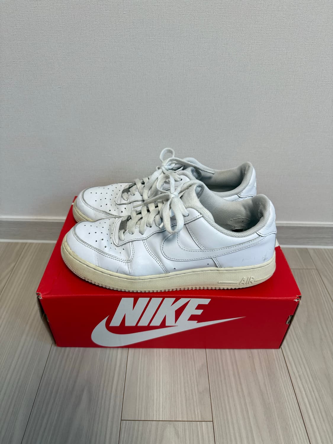 나이키 에어포스 상품이미지1