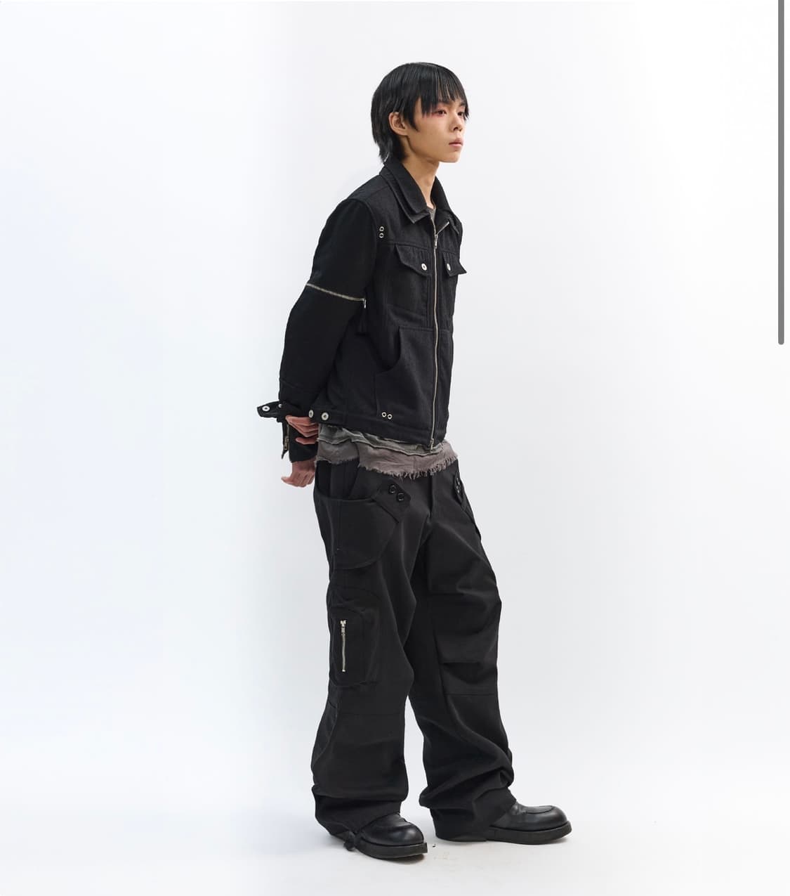 ROUGH LAYERED CUT TRUCKER BLACK 1 상품이미지5
