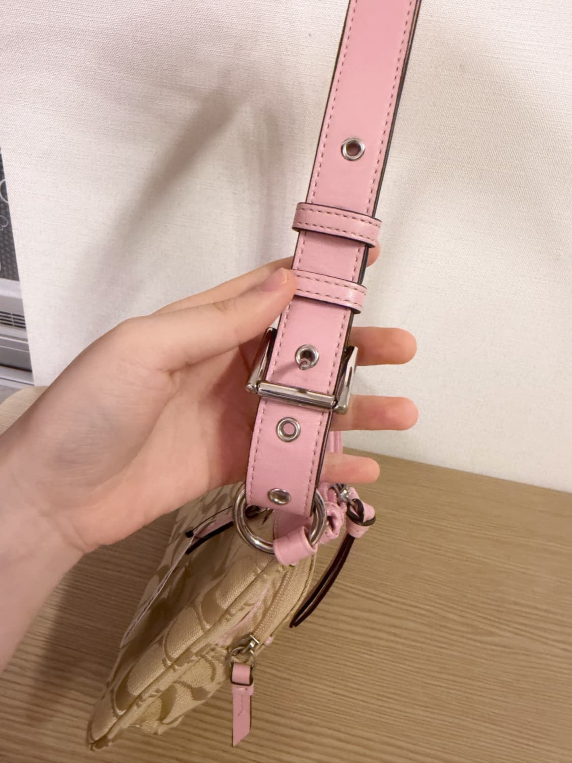 코치 딸기우유 빈티지 숄더백 상품이미지4