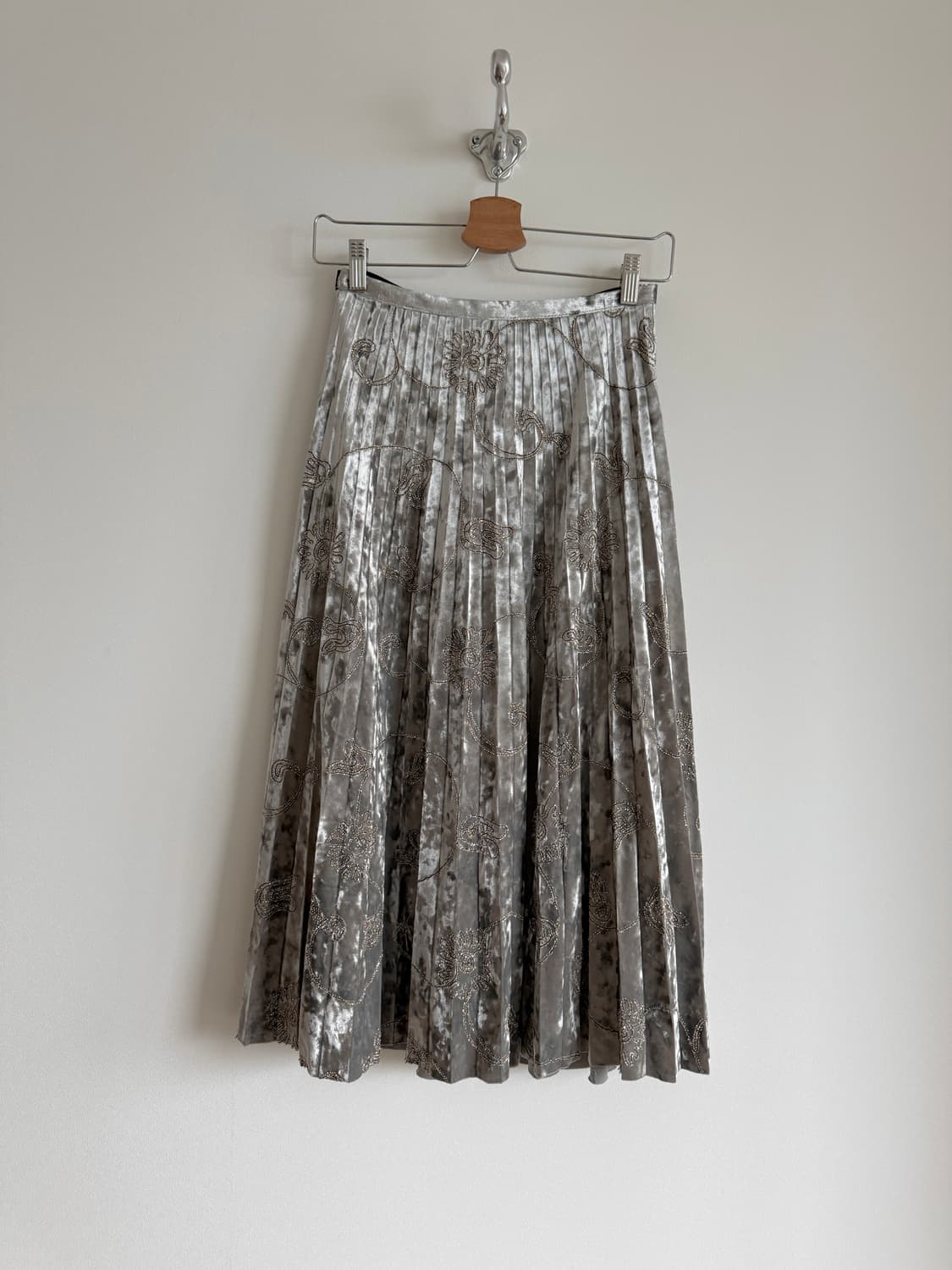 Pre owned 자수 플리츠 스커트 상품이미지1