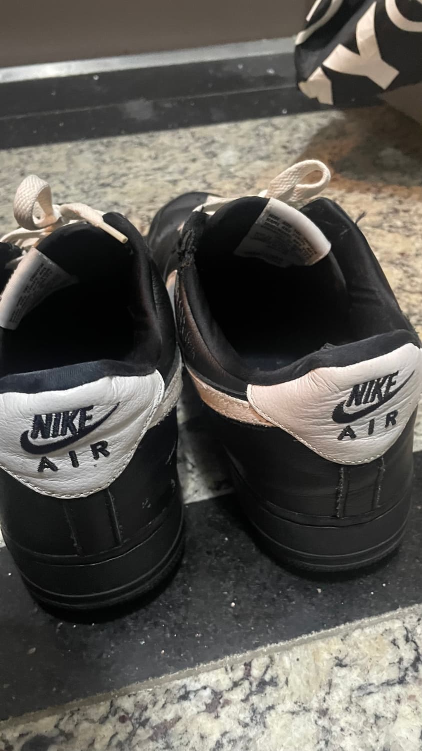 나이키 에어포스qs 검흰 290 상품이미지3