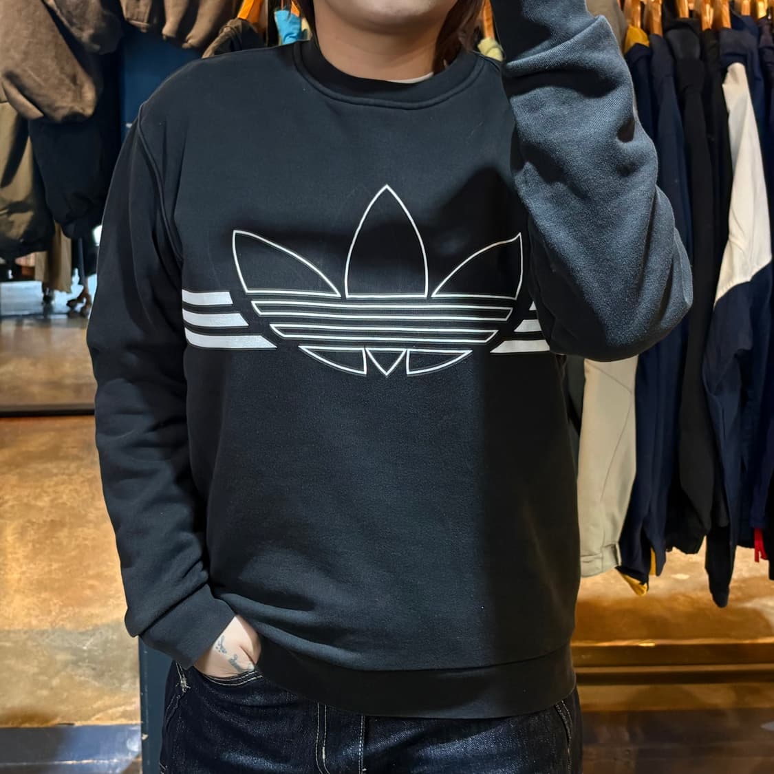아디다스 오리지널 블랙 맨투맨 상품이미지1