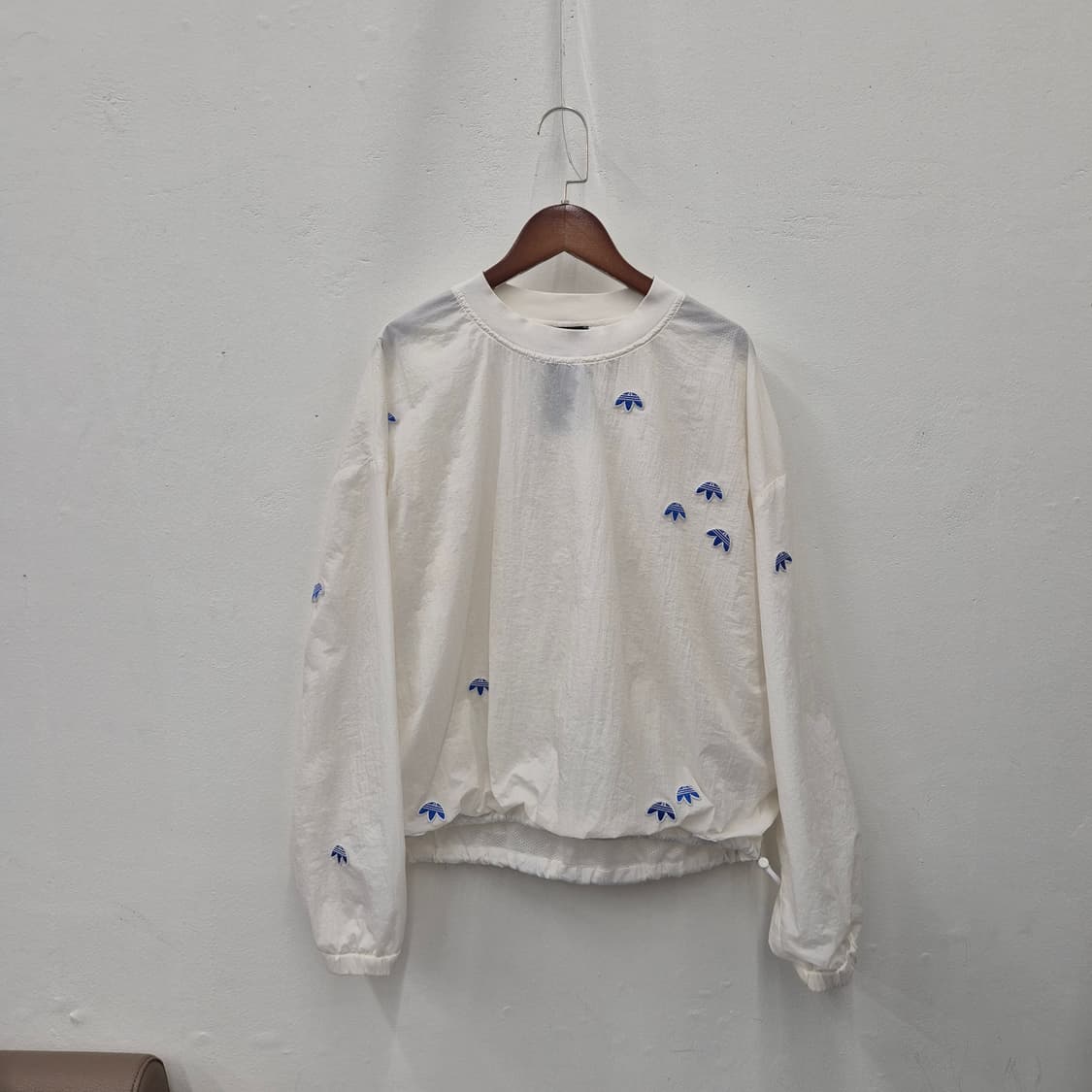 아디다스 X 알렉산더 왕 시즌5 스캐터드 트래포일 윈드브레이커 셋업 상품이미지1