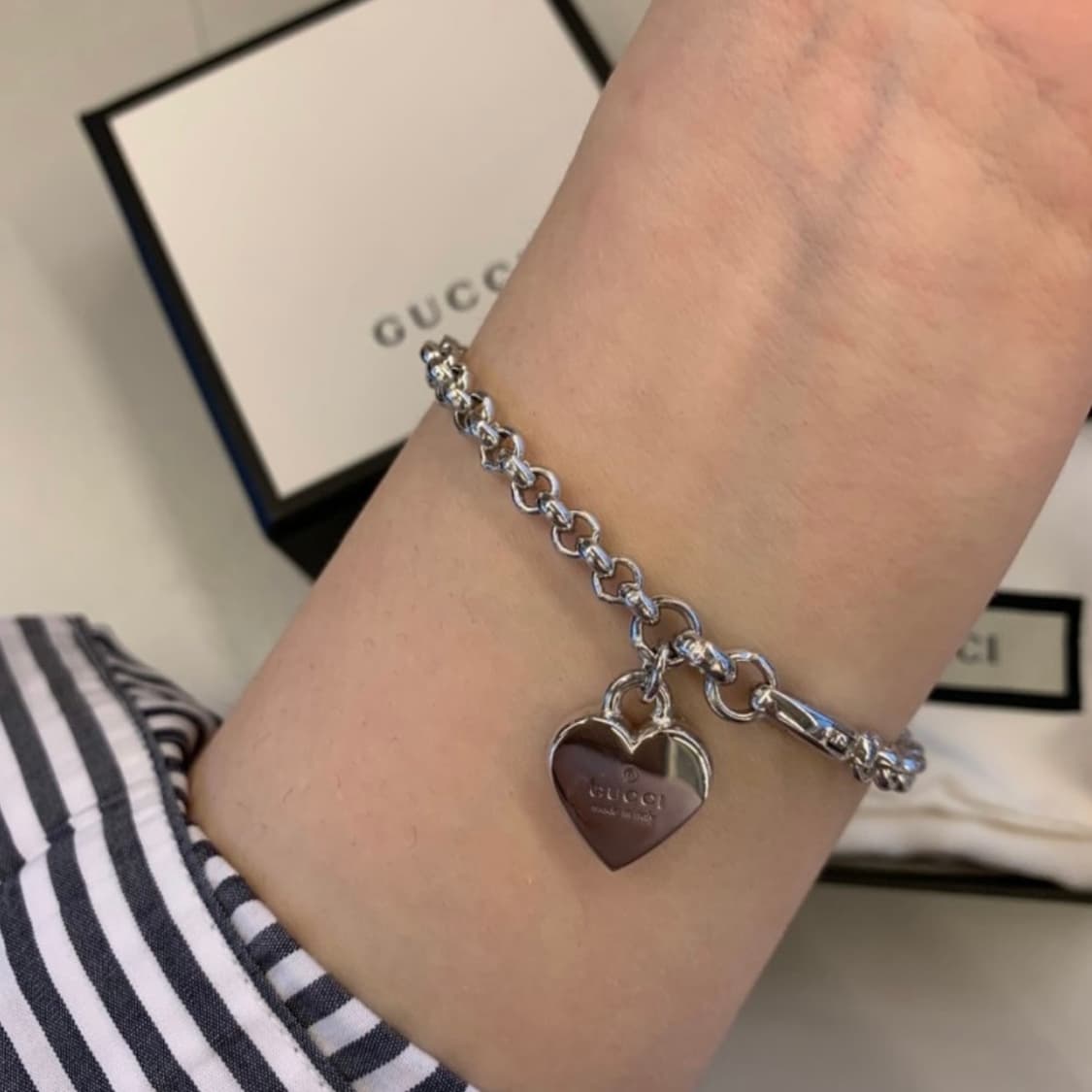 구찌 정품 하트 참 팔찌 상품이미지2