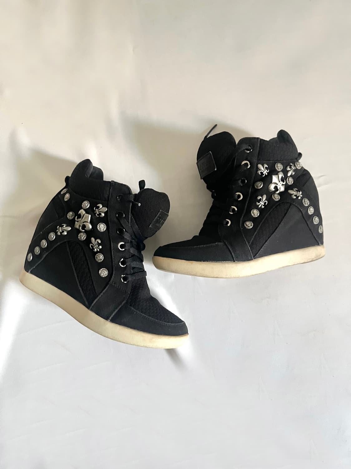 Gothic ⚜️ Stud Wedge High Top 상품이미지4