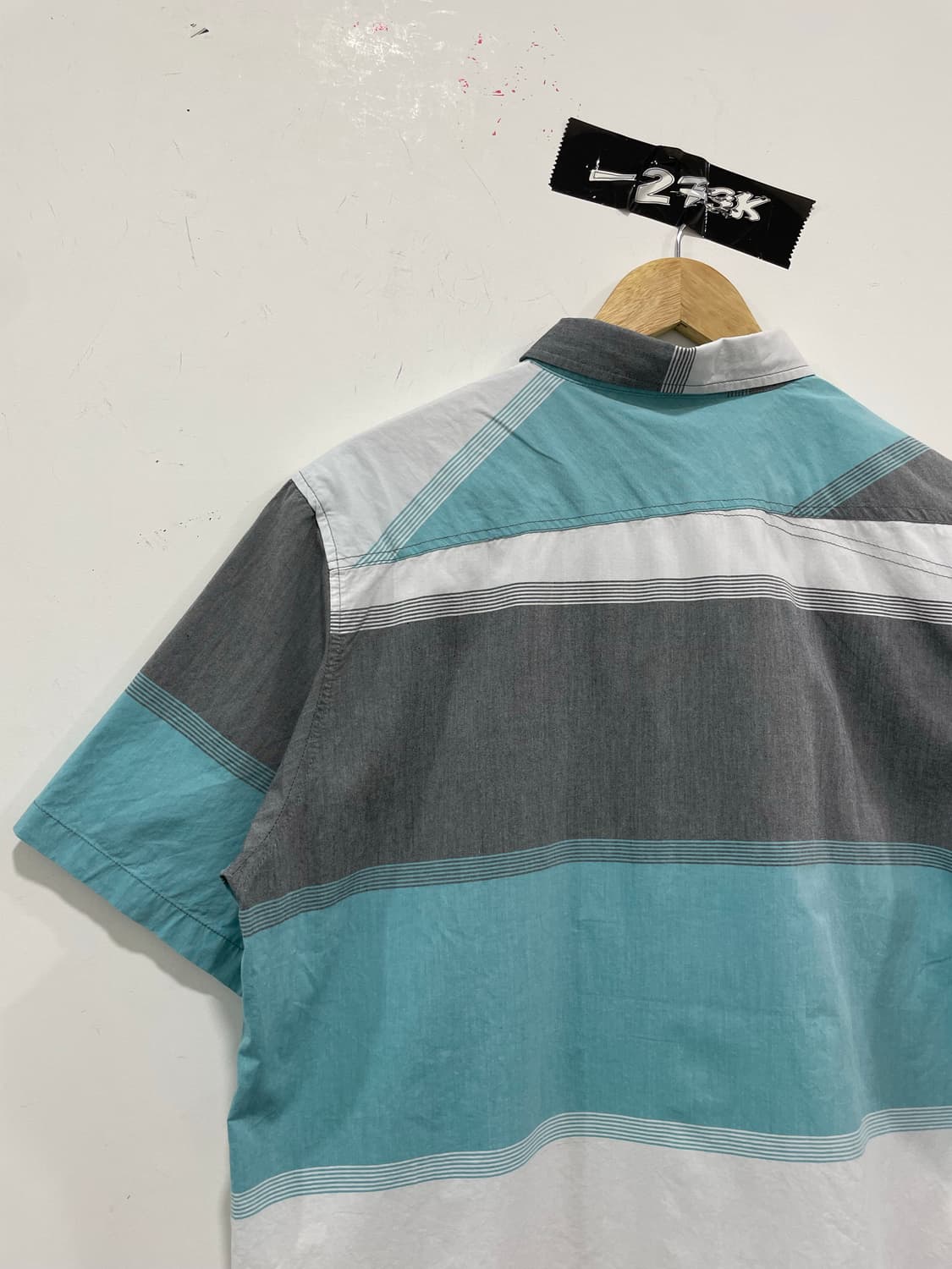 Oakley 오클리 엘립스 자수로고 멀티 스트라이프 반팔셔츠 상품이미지8