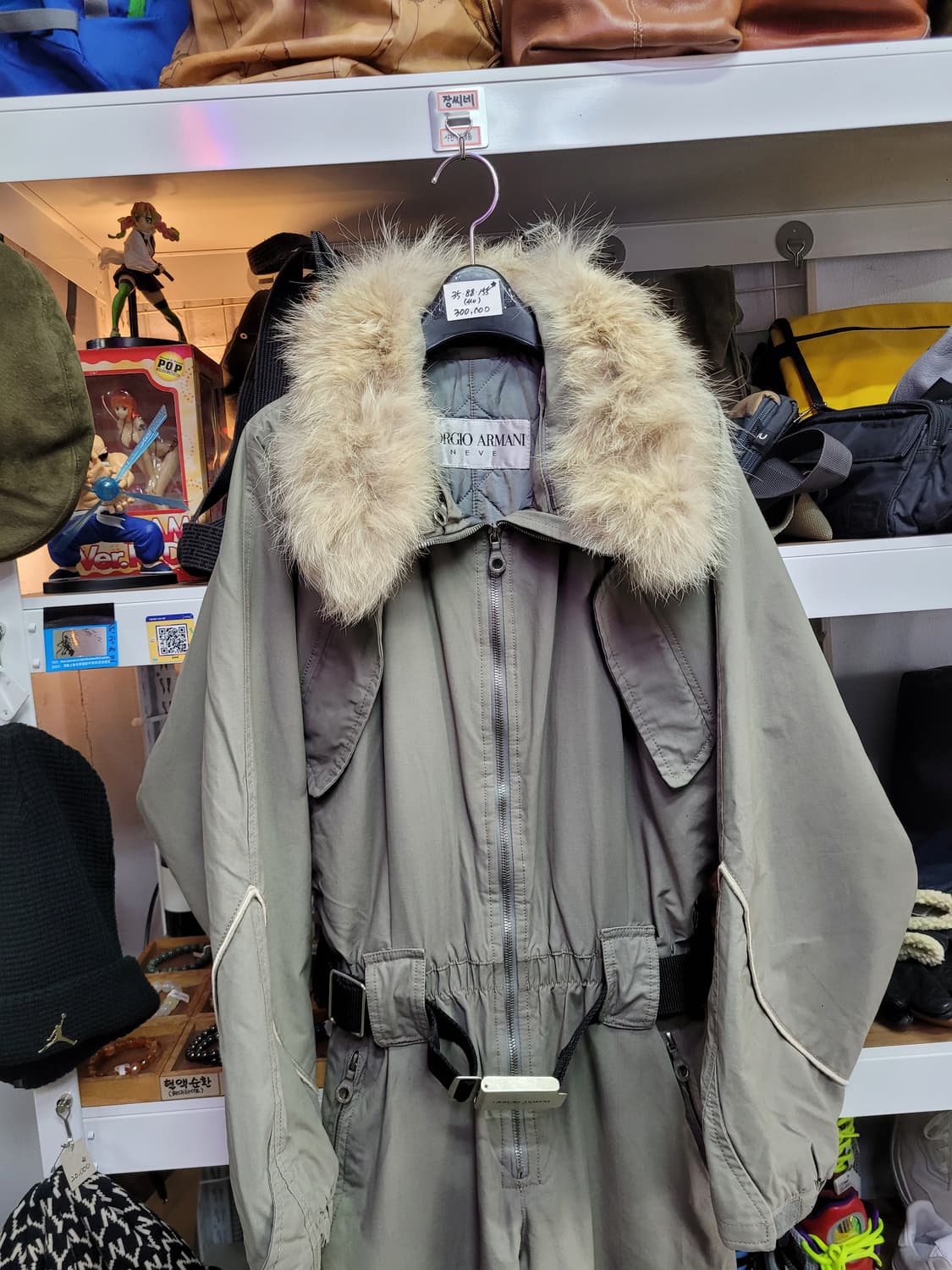 조르지오 아르마니 퍼 카라 점프 수트 패딩 상품이미지2