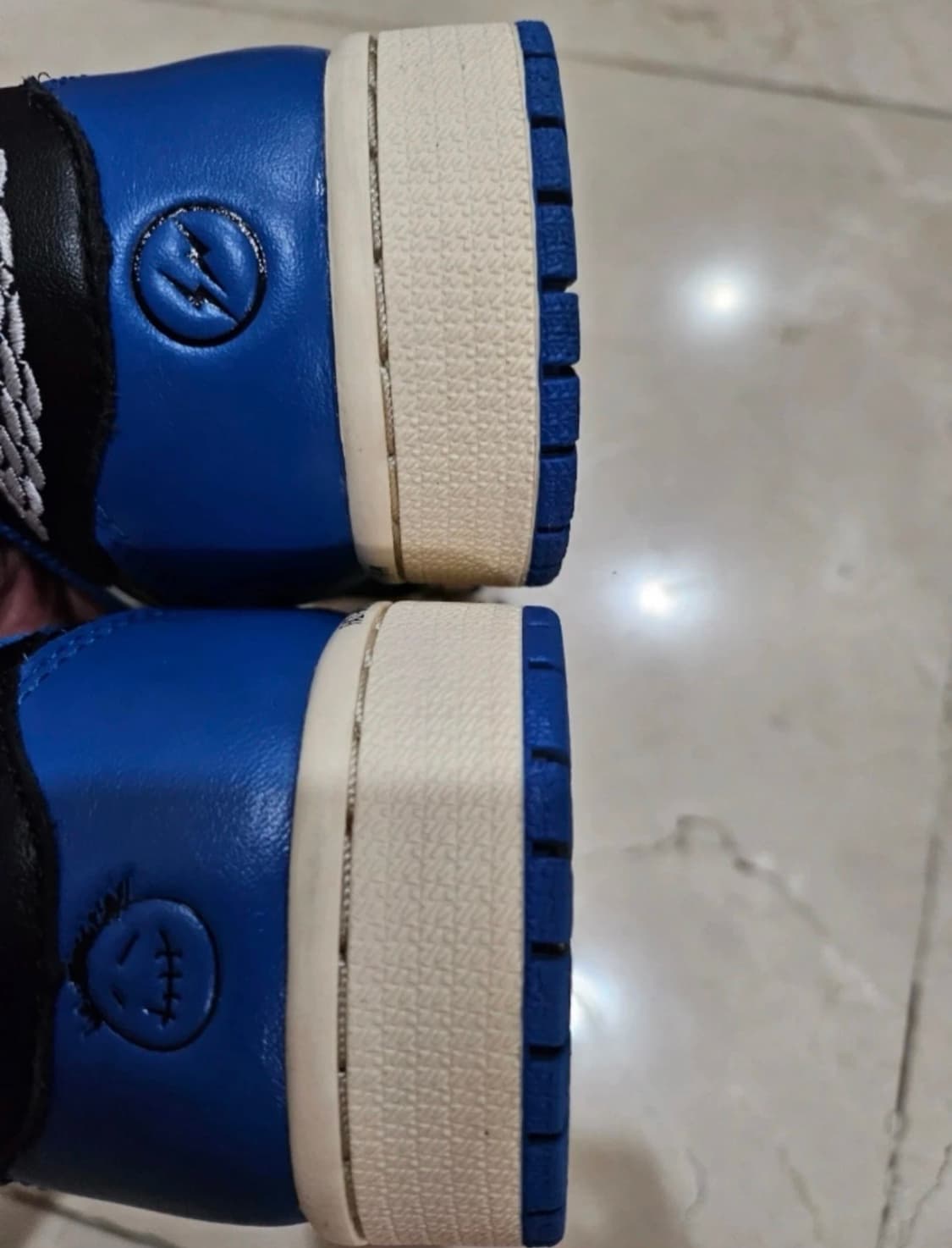 나이키 트래비스 스캇 단품 팝니다 상품이미지4