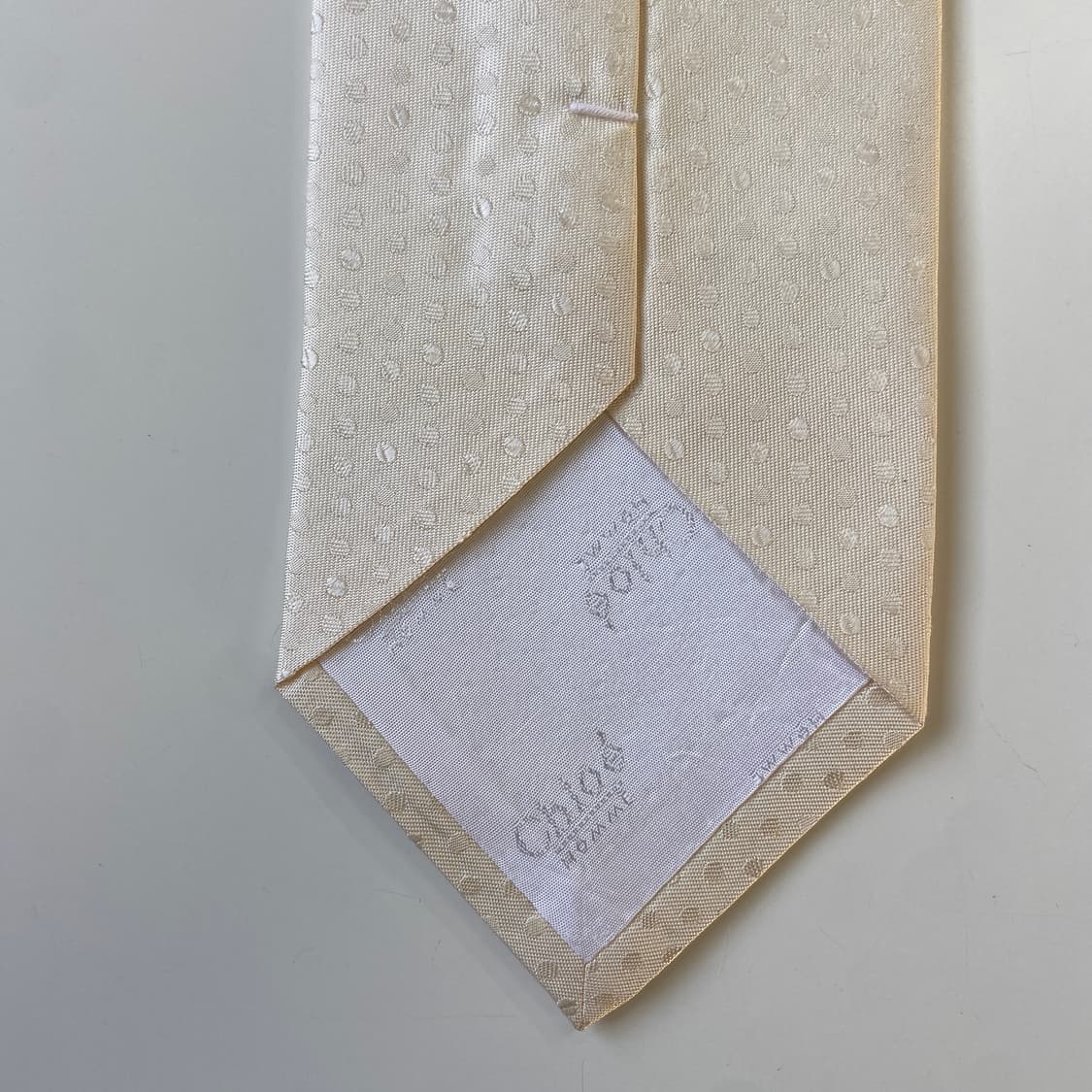 끌로에(chloe) 옴므 화이트 명품 정품 넥타이 상품이미지7