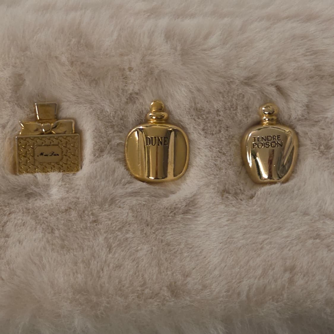 크리스찬디올 금장 향수 미니어처 브로치 상품이미지2
