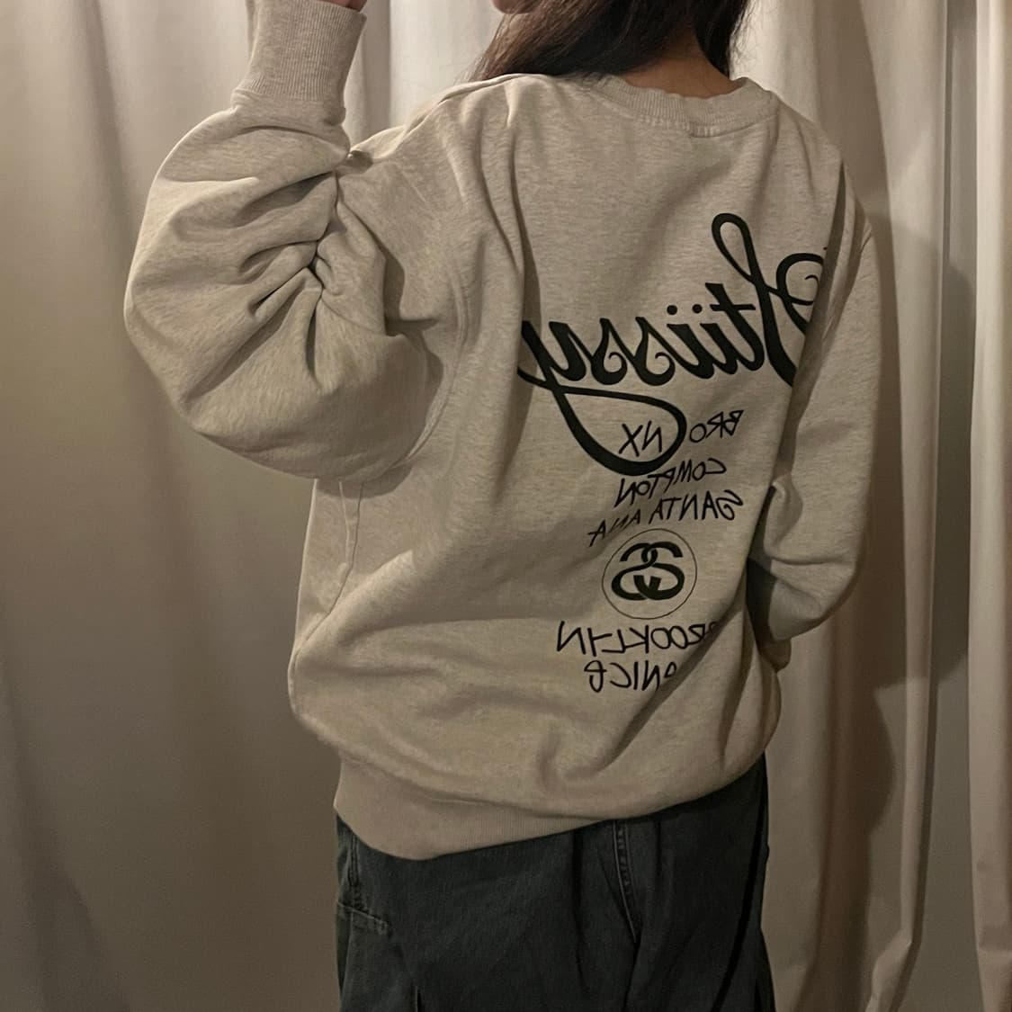 스투시 월드투어 맨투맨 상품이미지3