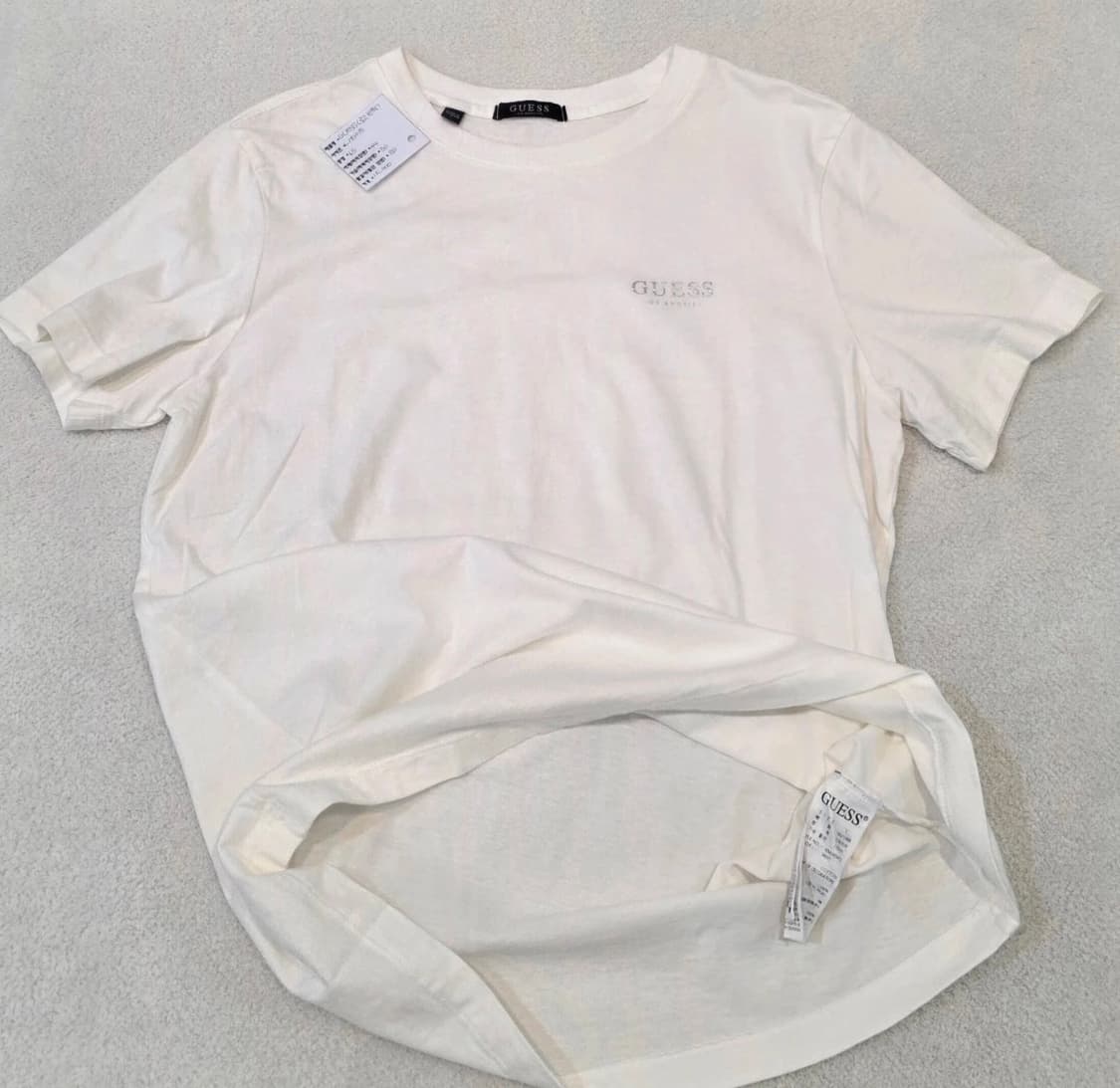 GUESS [게스] 반팔티 상품이미지3