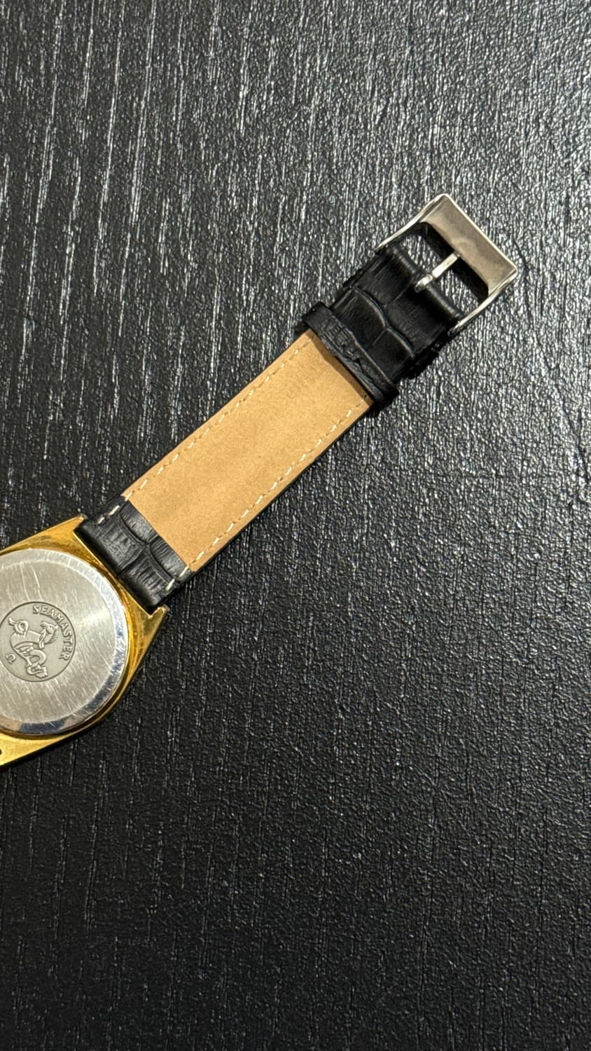 오메가 씨마스터 금장 쿼츠 시계 상품이미지5