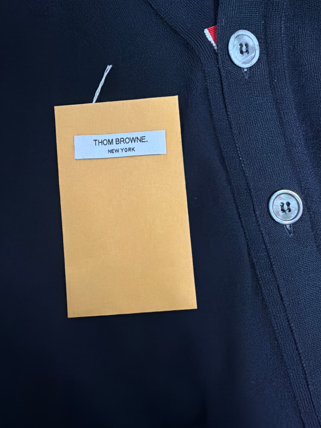 톰브라운 가디건 3사이즈 (여분 단추 포함) 상품이미지4