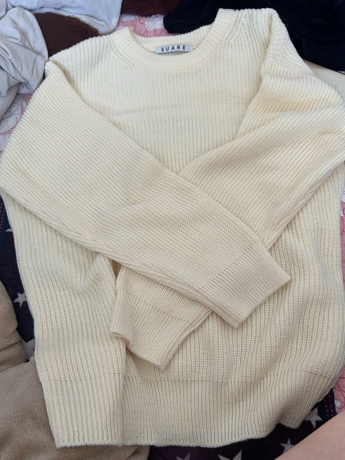 아이보리색 니트 상품이미지1