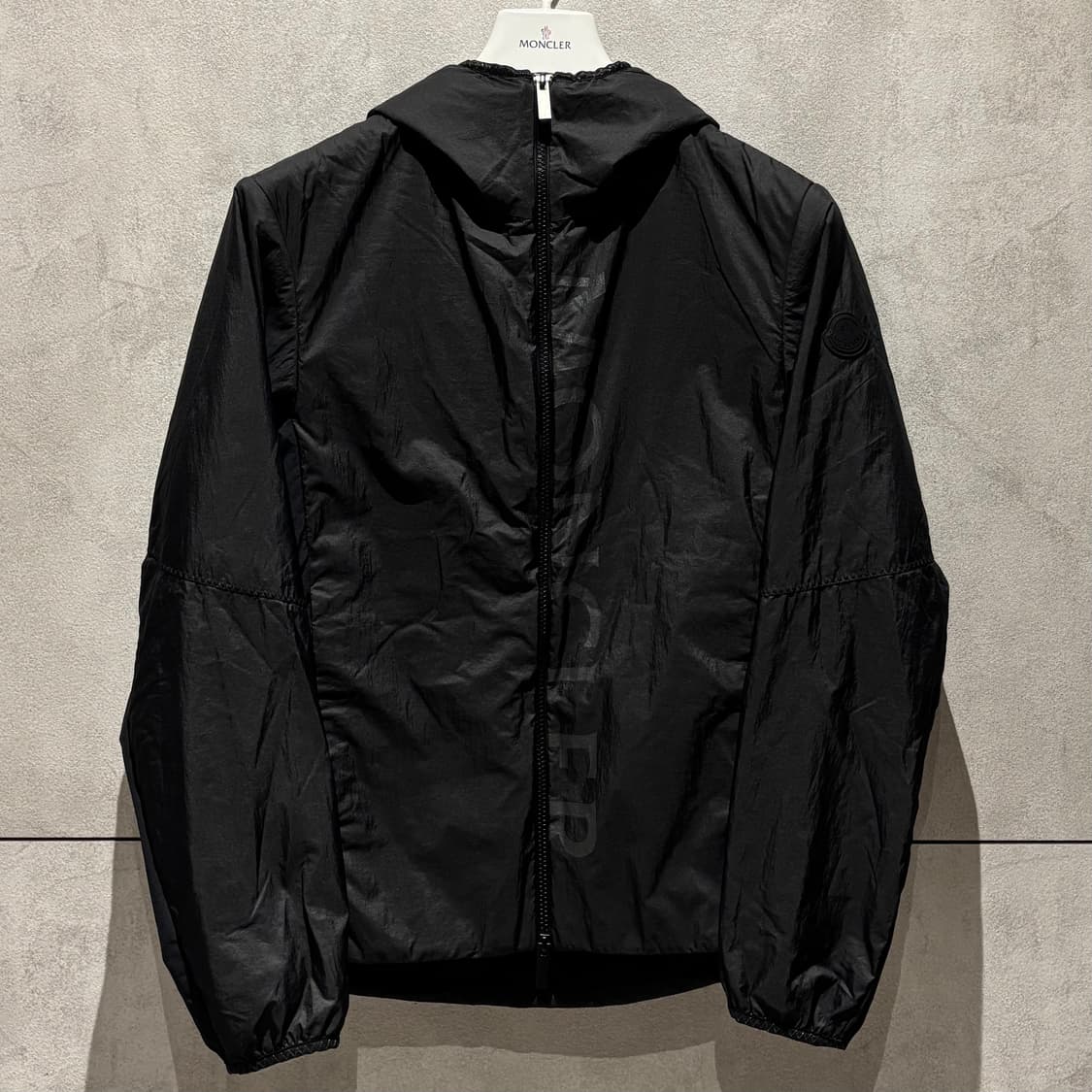 몽클레어 이치로 후드 바람막이 1사이즈 상품이미지1