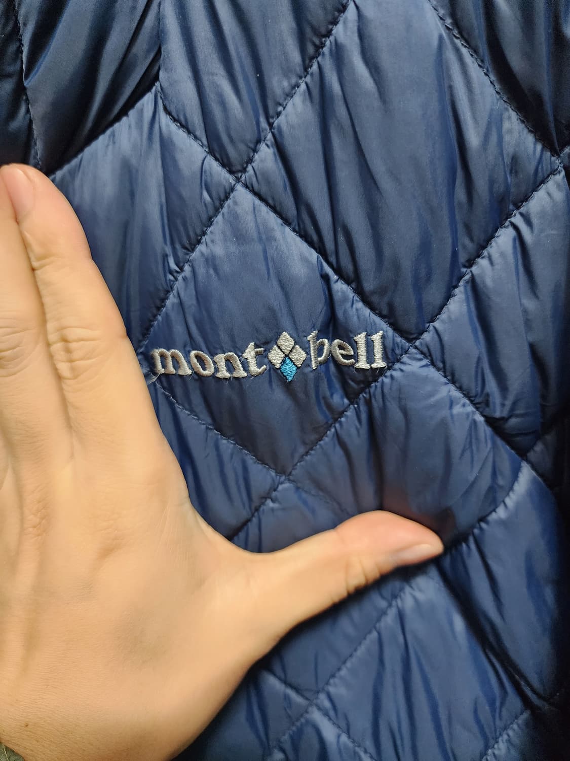 몽벨 플라즈마 다이아몬드 퀼팅 경랭패딩 XXL 상품이미지4