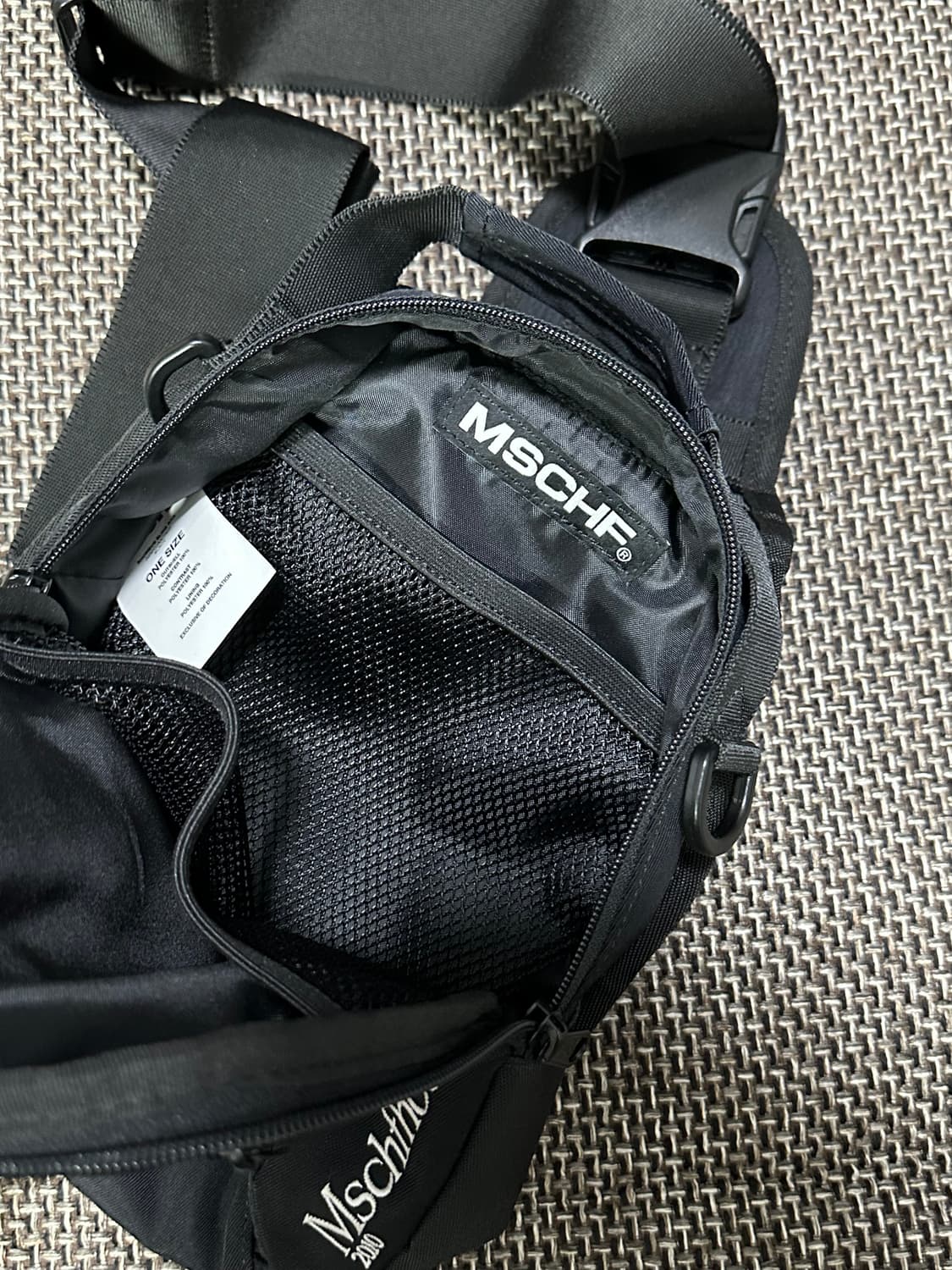 Mischief Rhombus Sling Bag 상품이미지4