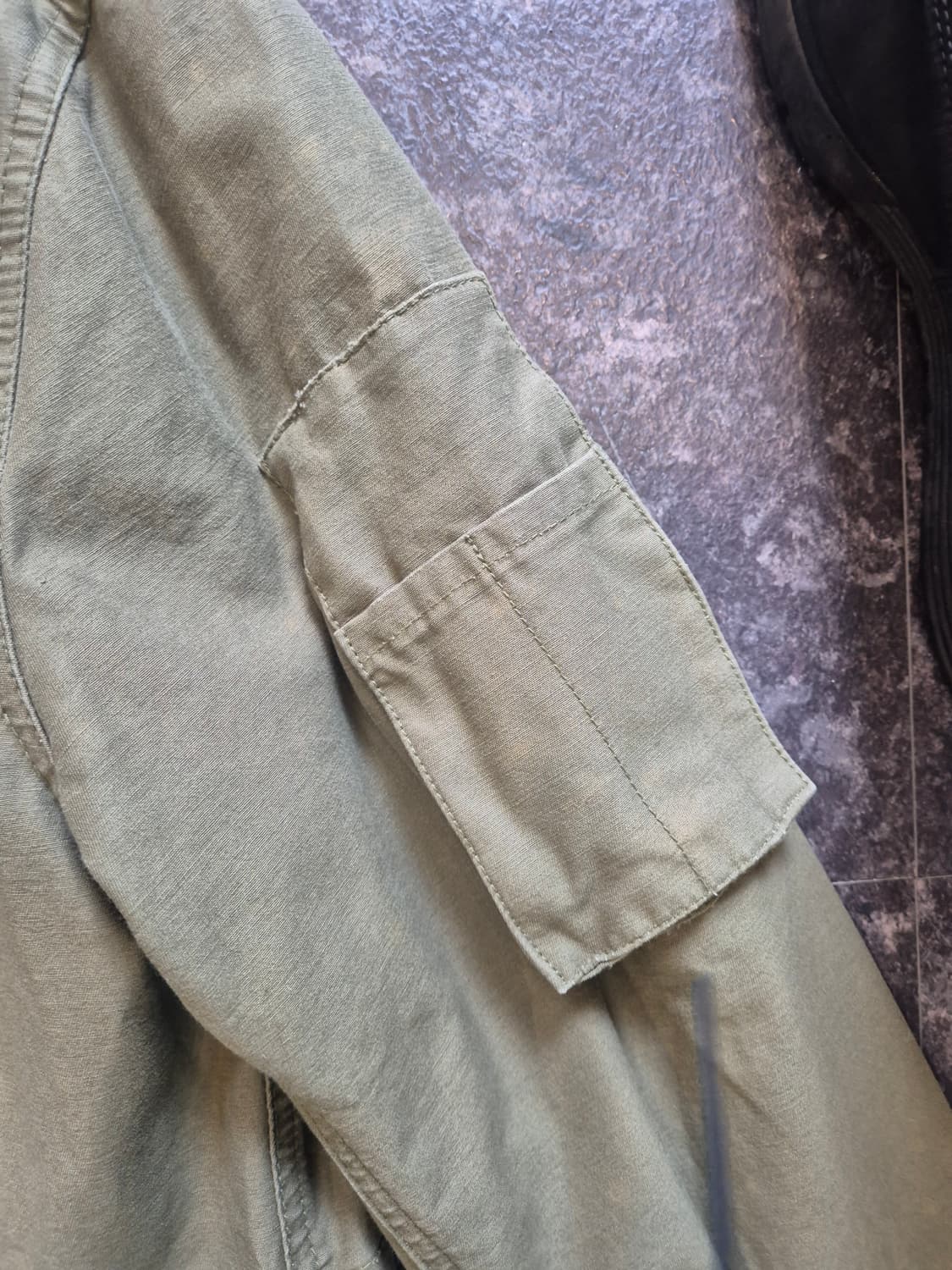 LAP의 카키색 야상 점퍼입니다 상품이미지4