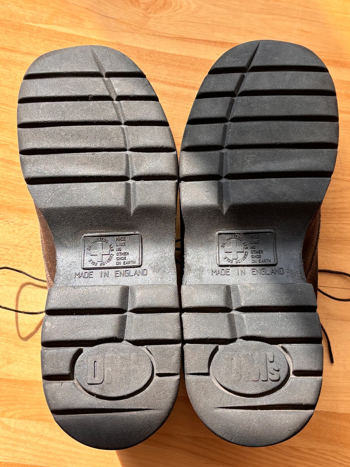 Dr. Martens Made in England 스웨이드 더비 UK9 상품이미지4