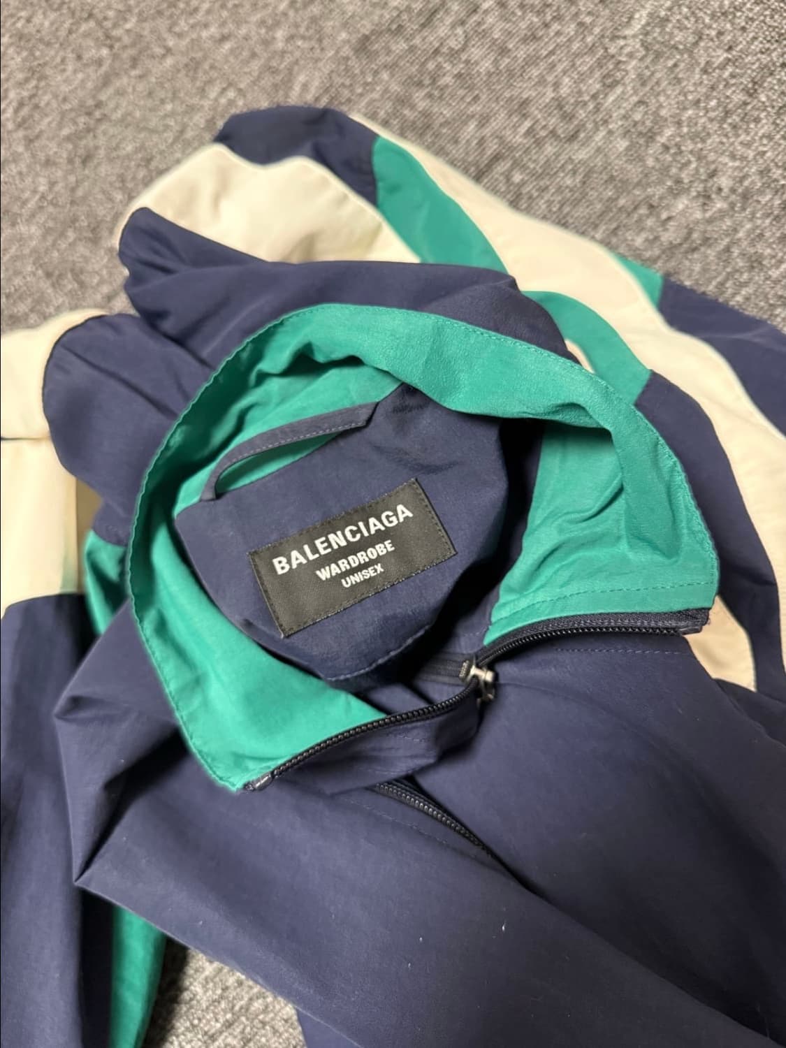 [46] 발렌시아가 스포티B 오버사이즈 트랙 자켓 상품이미지7