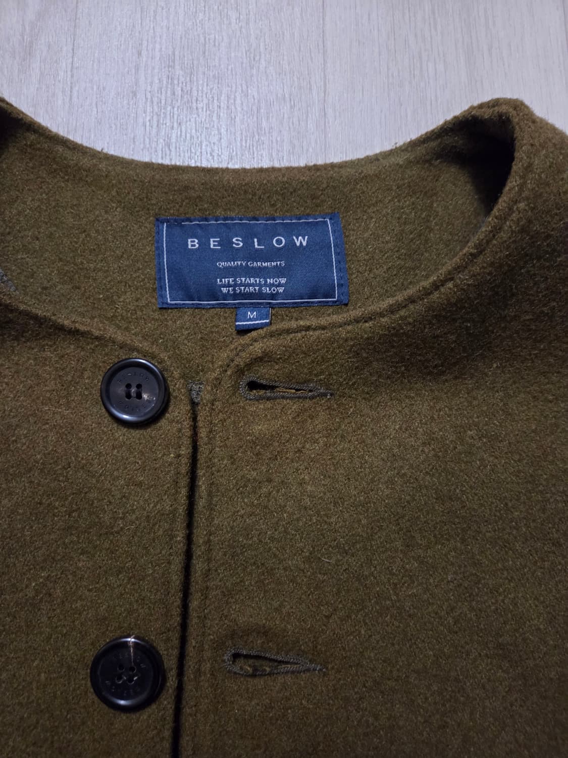 비슬로우 below 투톤 가디건 팝니다 아메카지워크웨어 상품이미지2