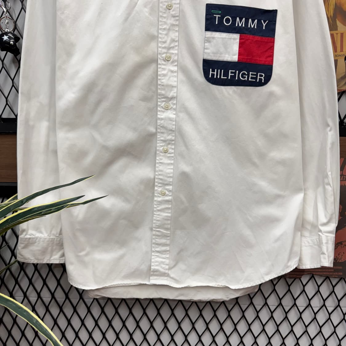 90s 타미힐피거 오버사이즈 셔츠 전면 빅플래그 로고 포인트 화이트 상품이미지4