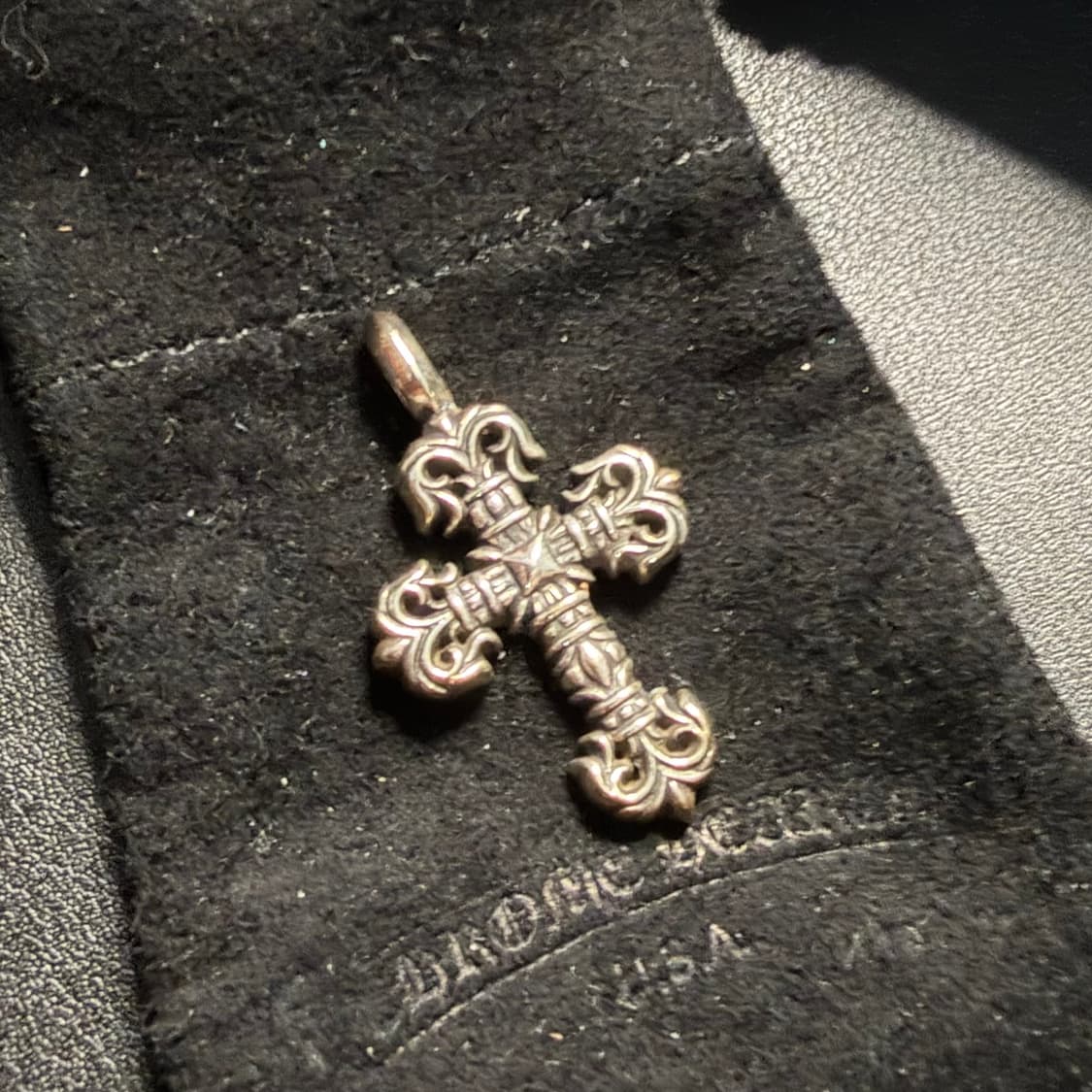 필리그리 타이니 크로스참 판매합니다. 상품이미지1