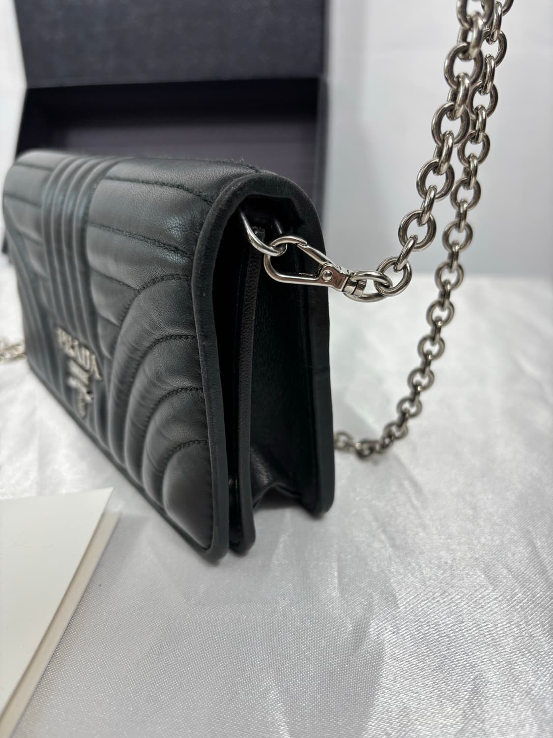 (풀구성)프라다 다이어그램 은장 숄더 체인크로스백 상품이미지6