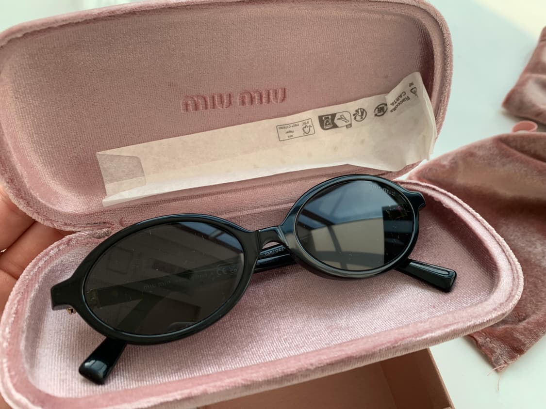 미우미우 리가드 선글라스 블랙 상품이미지1
