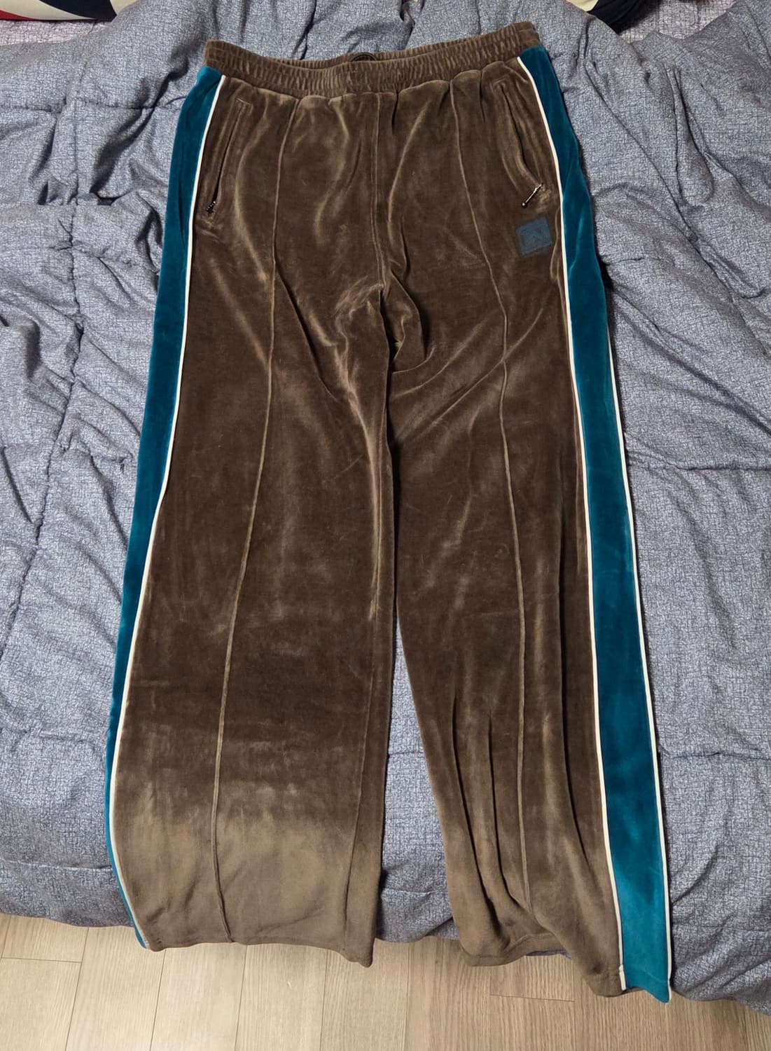 디스이즈네버댓 벨루어 트랙팬츠 브라운 M 상품이미지1