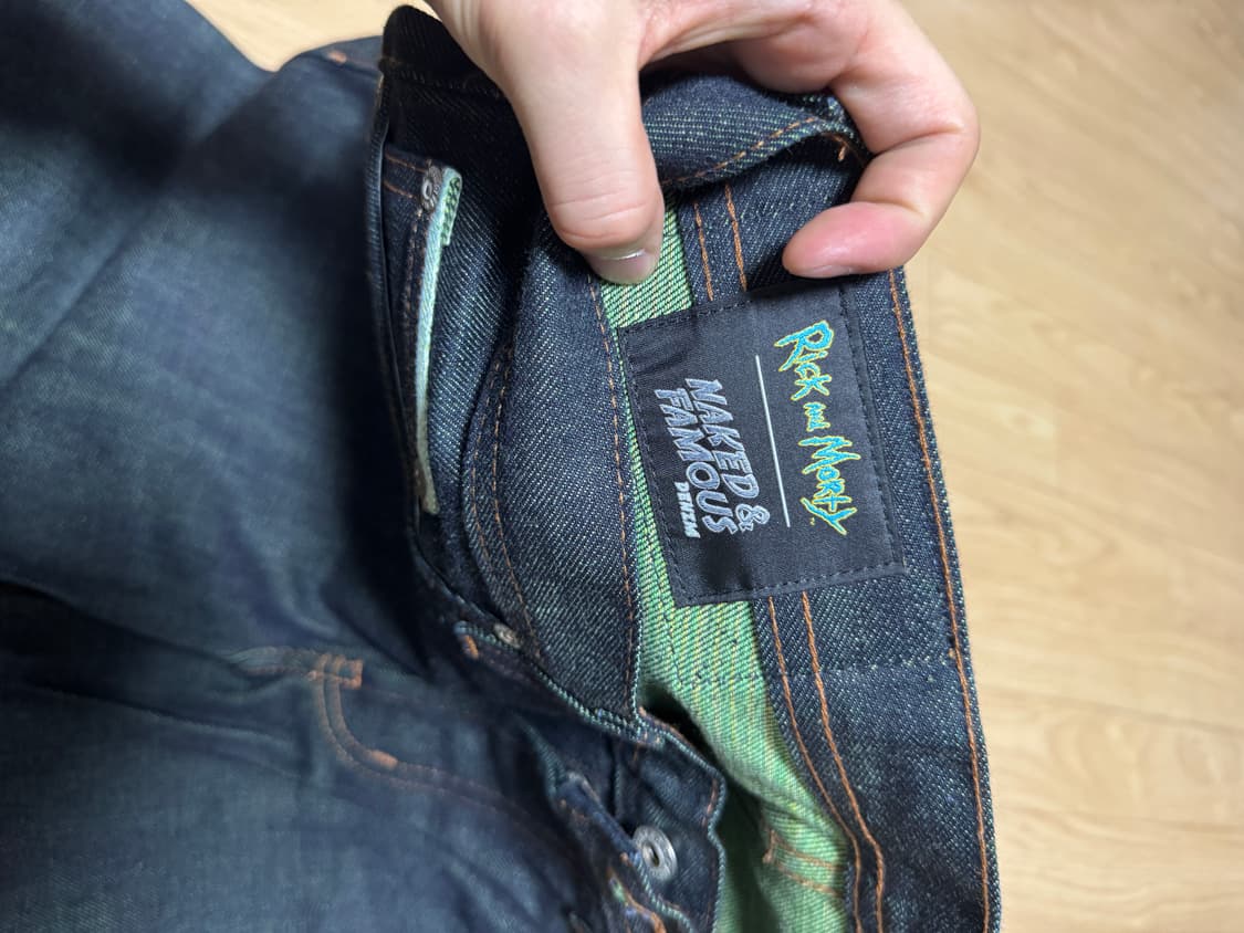 네이키드앤 페이머스 X 릭앤모티 상품이미지2