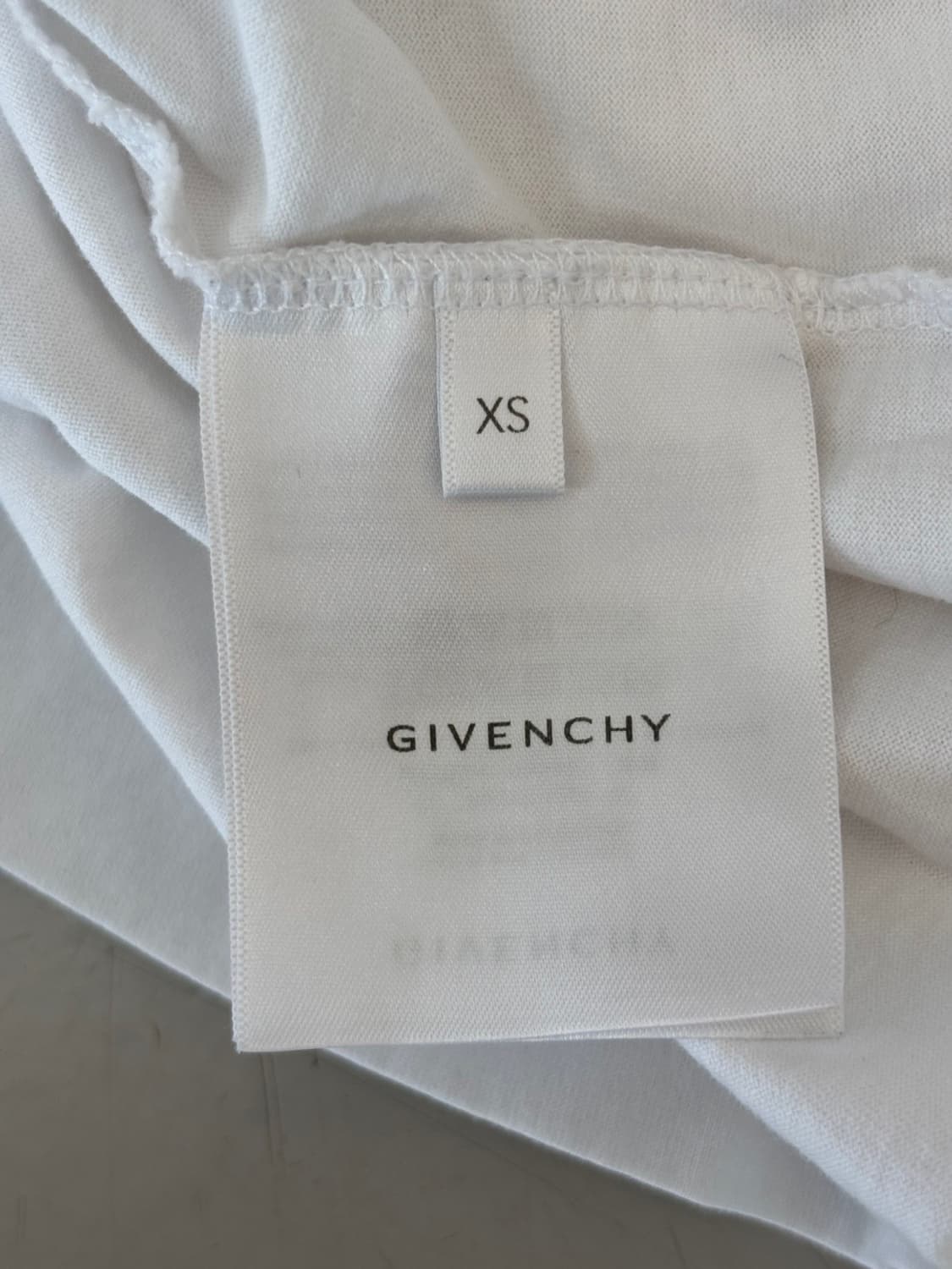 Givenchy Round T 상품이미지6