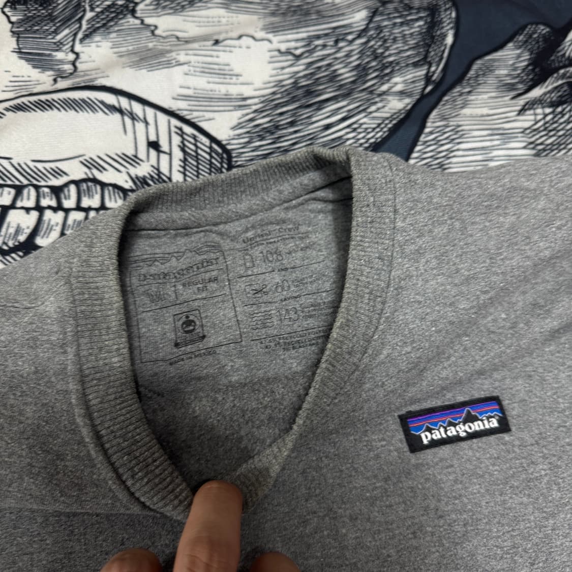 파타고니아 맨투맨 M사이즈 상품이미지3