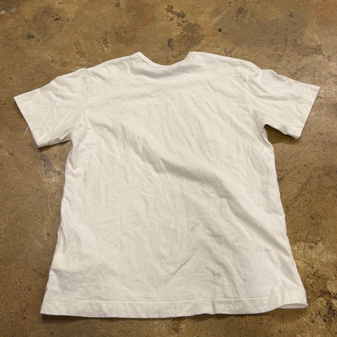 꼼데가르송 화이트 레드 하트 와펜 반팔 티 상품이미지3