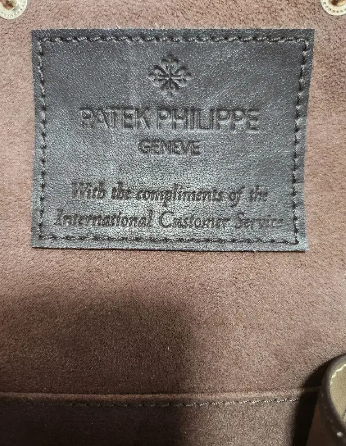 파텍필립 시계 케이스 + 보증서 상품이미지3