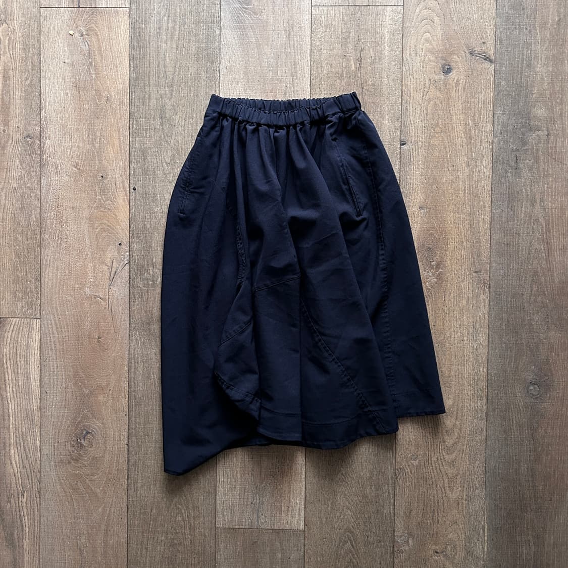 Transformed Cutting Line Skirt 상품이미지1