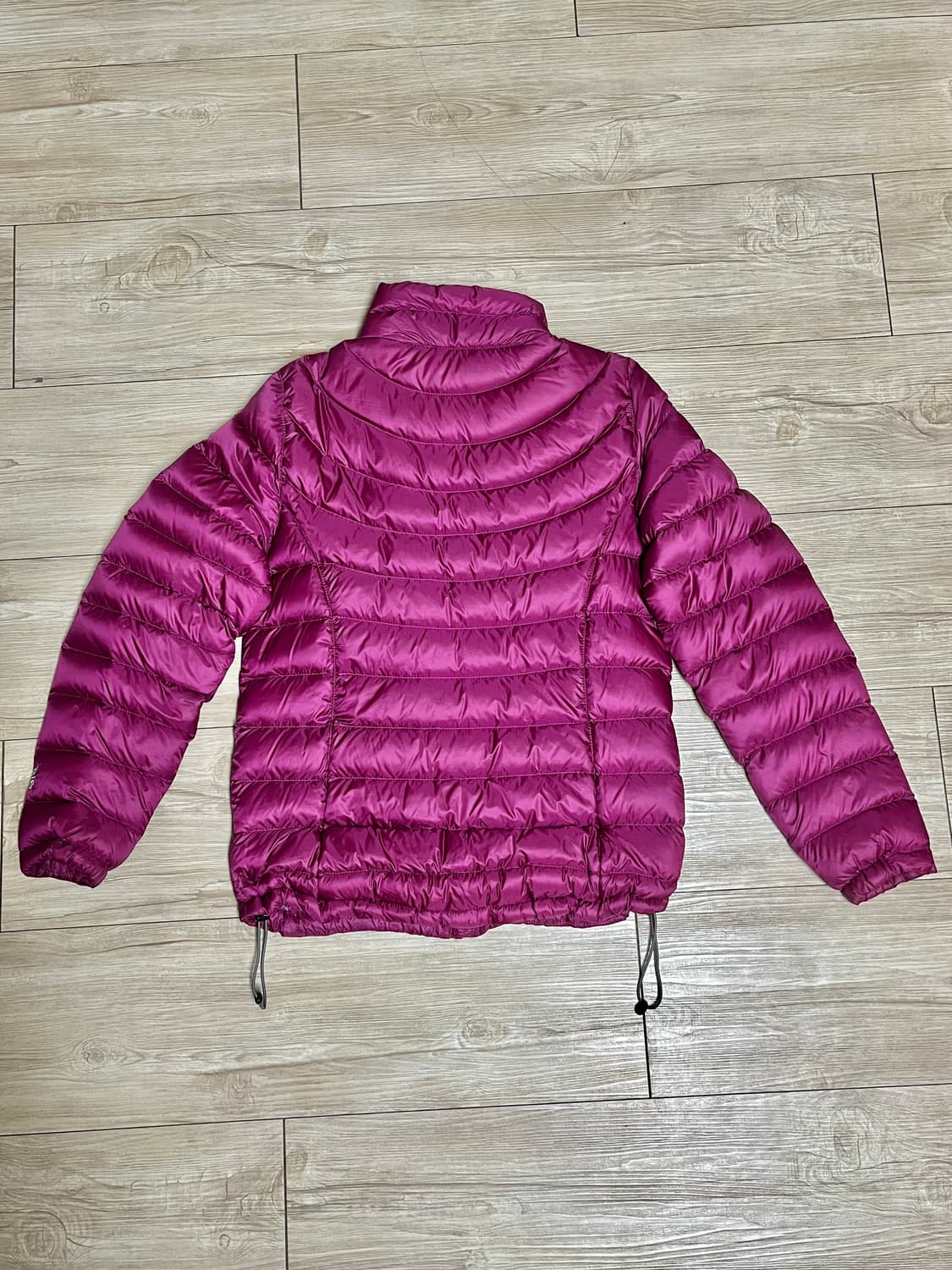 엘엘빈 여성 850필파워 경량 패딩 M 상품이미지2