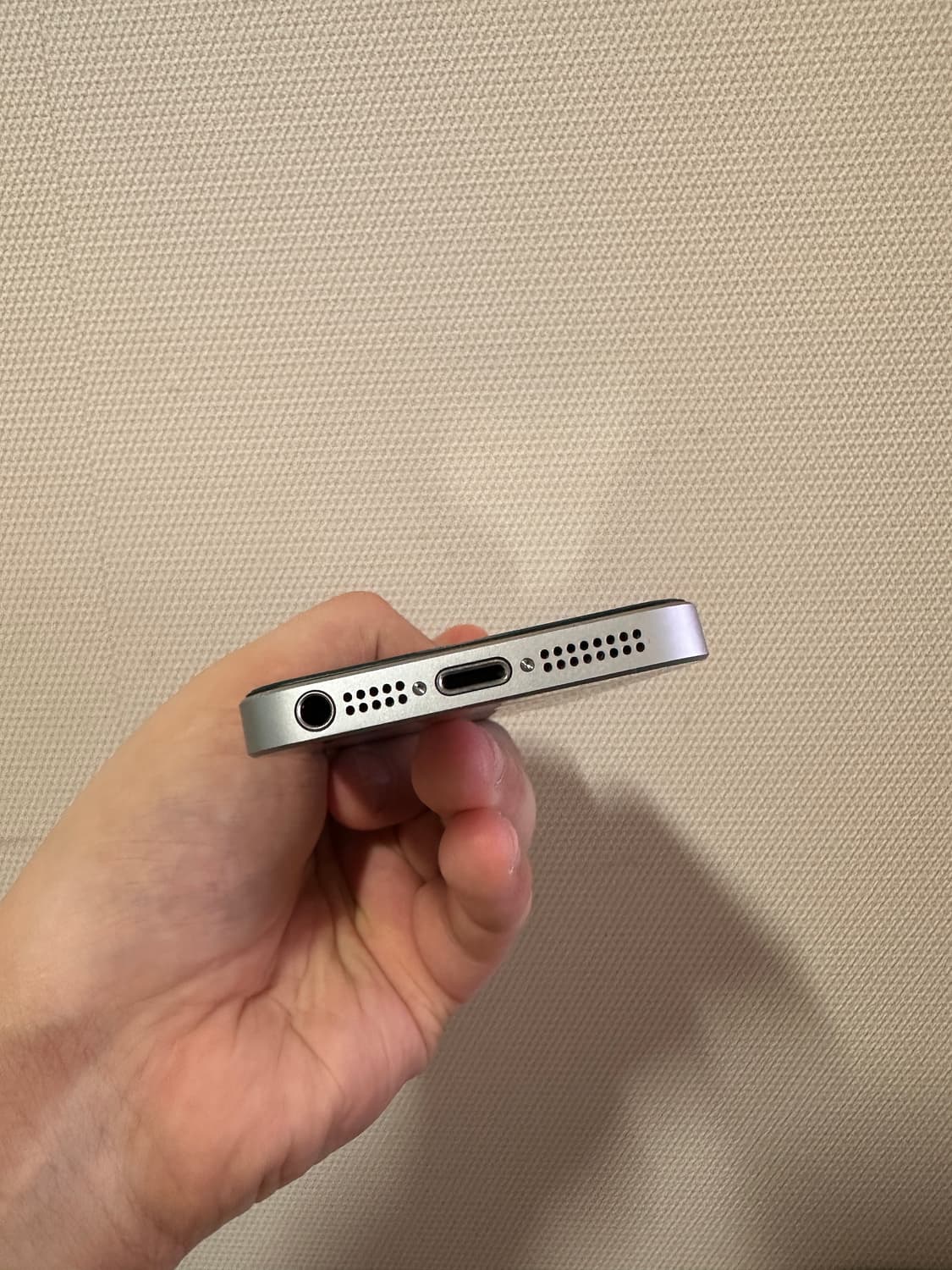 아이폰se1 스페이스그레이 128gb기가 상품이미지3